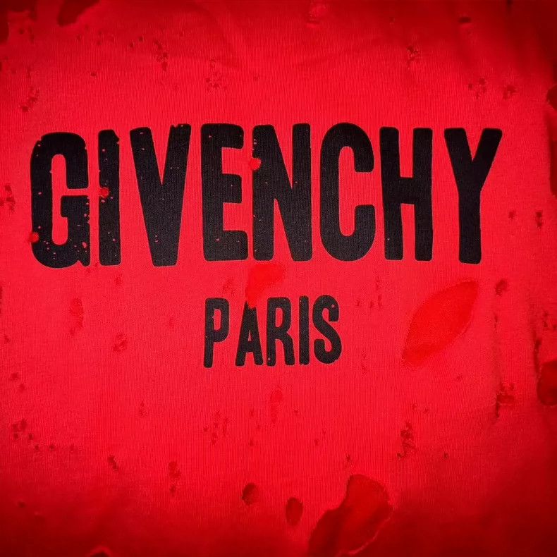 Givenchy Givenchy Red Hole Short Sleeve Size US S / EU 44-46 / 1 - 3 Thumbnail