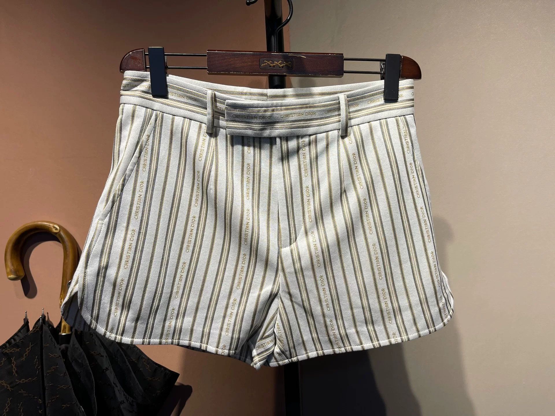Dior dior striped shorts in size small Size US 32 / EU 48 - 1 Thumbnail