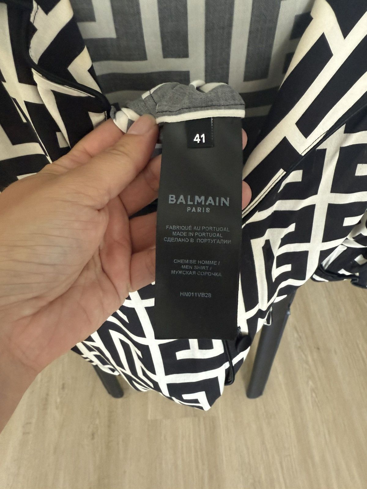 Balmain Balmain Paris Monogram Silk Shirt – Black & White Geometric Size US M / EU 48-50 / 2 - 7 Thumbnail
