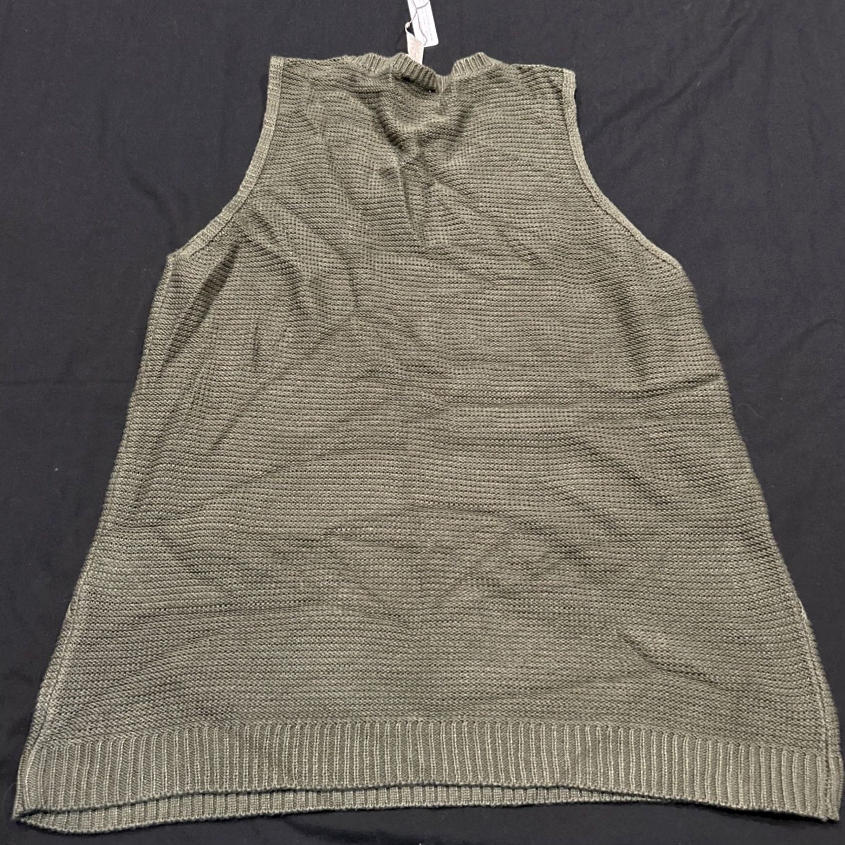 Vintage Chico's Tank Top Women Regular Size 1 Olive Green Acrylic NWT A4 Sleeveless Knit Round Neck Classic All Seasons Shirt Tank Size XS / US 0-2 / IT 36-38 - 3 Thumbnail