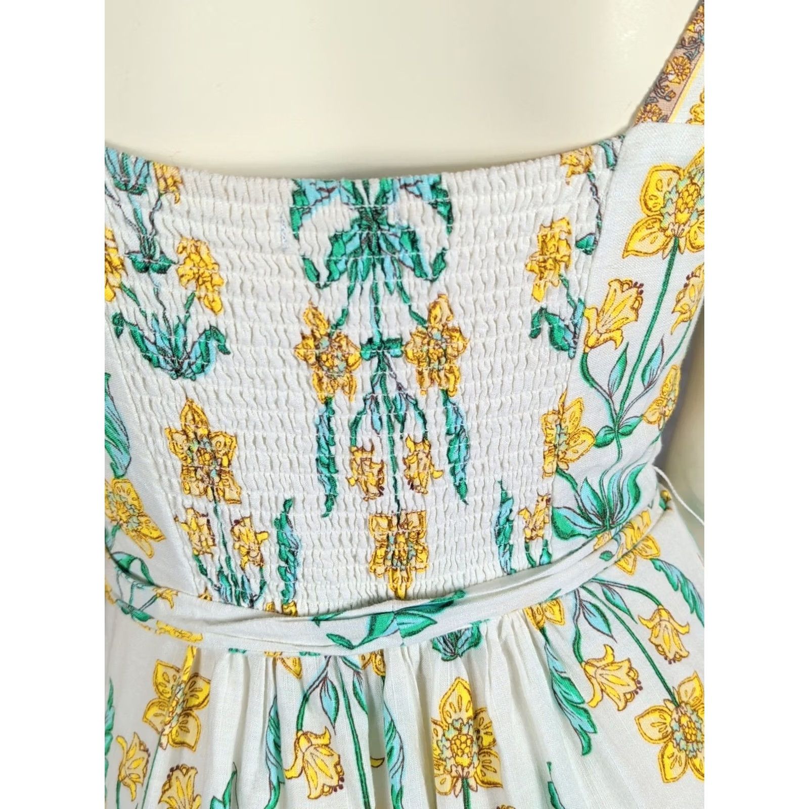 Vintage Draper James RSVP Mini Dress Yellow Floral Smocked Linen Rayon Square Neck Sz M Dress Size M / US 6-8 / IT 42-44 - 7 Thumbnail