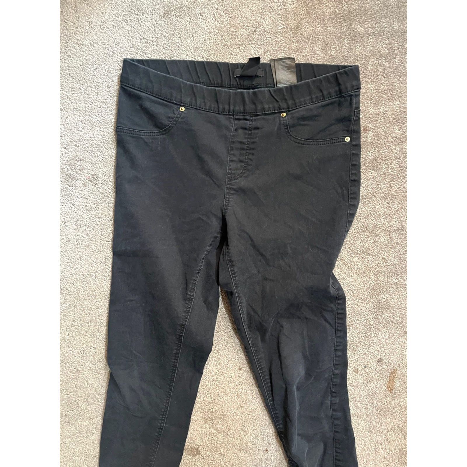 H&M H&M Pants Women 8 Black Textured Pull On Waist Tapered Cropped Size 30" / US 8 / IT 44 - 2 Thumbnail