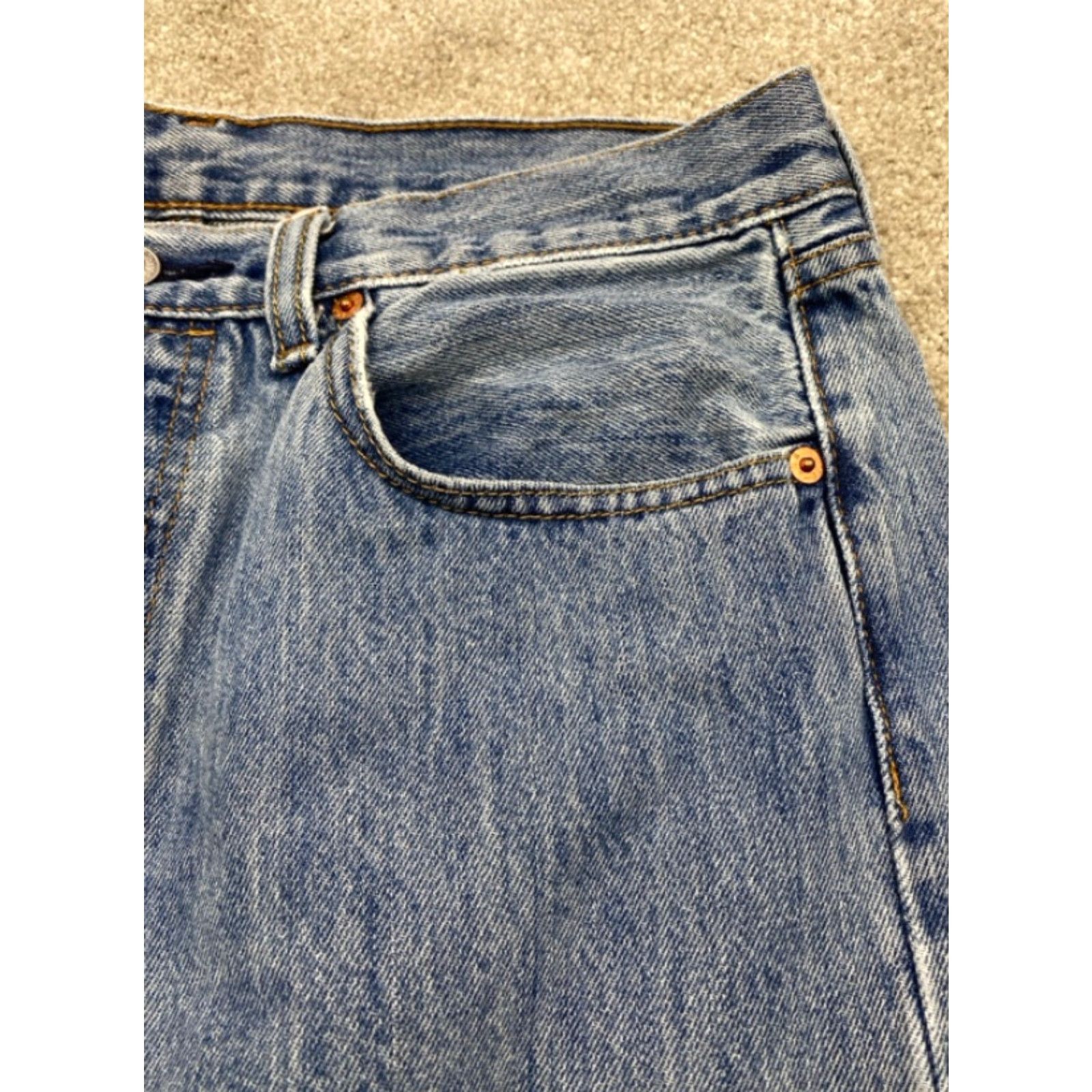 Levi's Levi's 501 Jeans Mens 32x32 Blue Denim Button Fly Straight Regular 5527 Size US 32 / EU 48 - 6 Thumbnail
