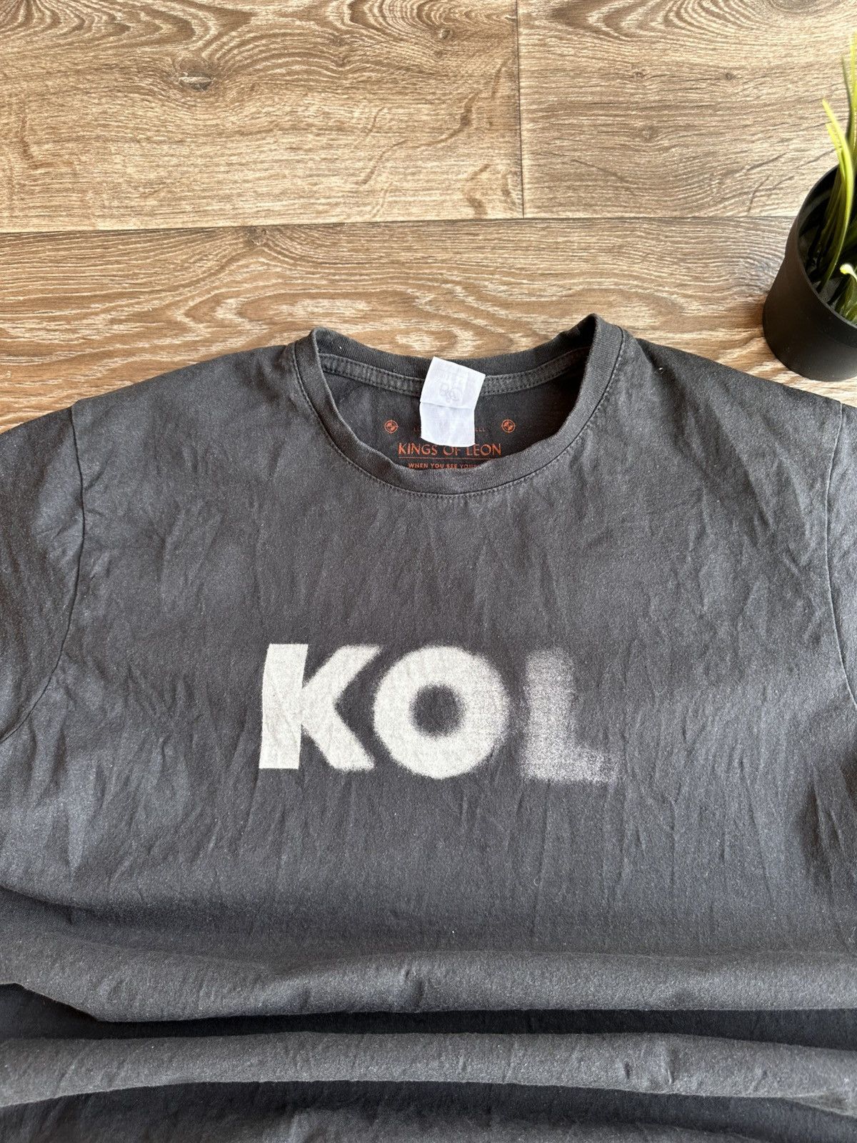 Band Tees 🔥 Kings of Leon When You See Yourself Rock Band T Shirt USA Size US L / EU 52-54 / 3 - 2 Thumbnail