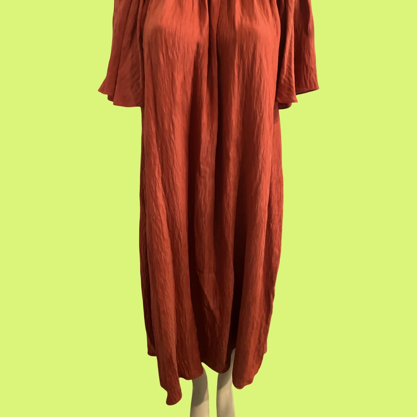 H&M NWT Rust Orange Off-Shoulder Midi Dress Size S / US 4 / IT 40 - 1 Thumbnail