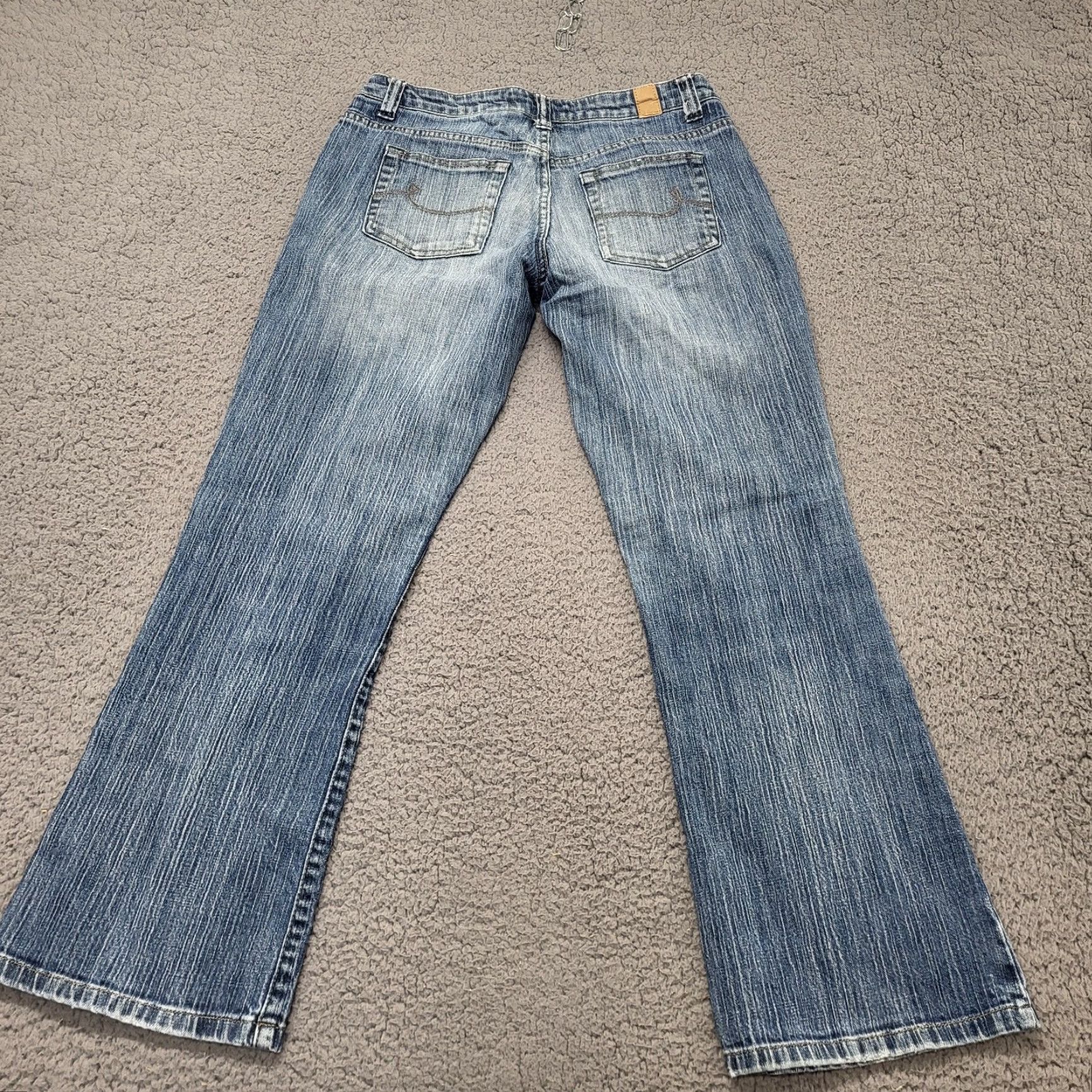 Vintage Maurices Jeans Women's 3/4 Short Distressed Taylor Boot Stretch (29x29) Blue Denim Size 26" / US 2 / IT 38 - 3 Thumbnail