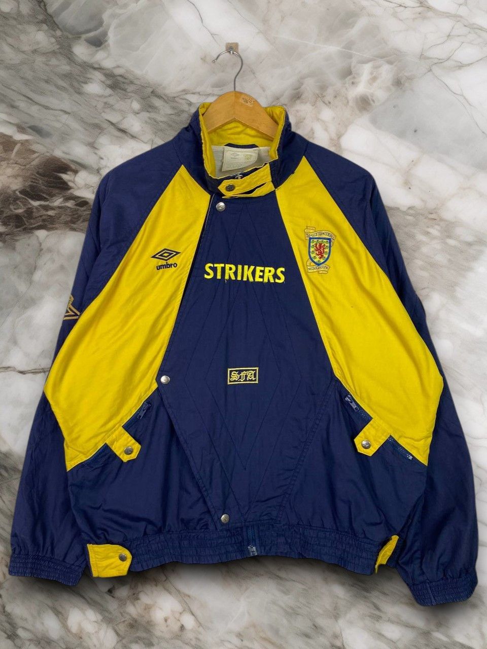 Vintage vintage umbro scottish football association light jacket Size US XXL / EU 58 / 5 - 1 Thumbnail
