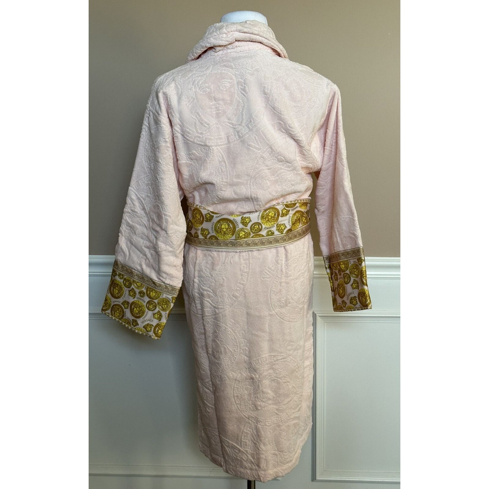 Versace Versace Medusa Cotton Terry Bath Robe Rose Medium ZACJ00008 Size ONE SIZE - 13 Thumbnail