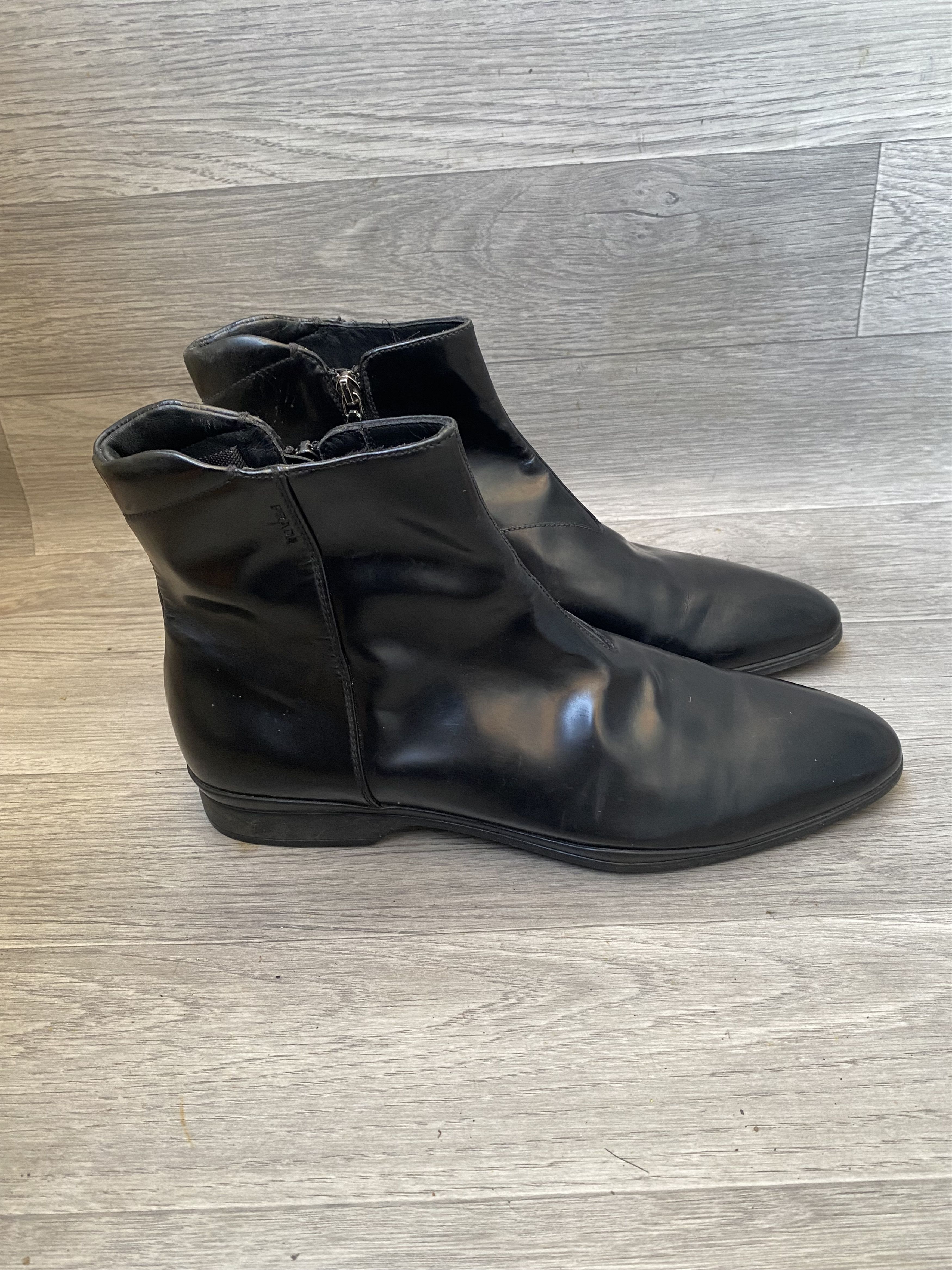 Prada Prada chelsea black patent leather boots sz 41 Size US 8 / EU 41 - 7 Thumbnail