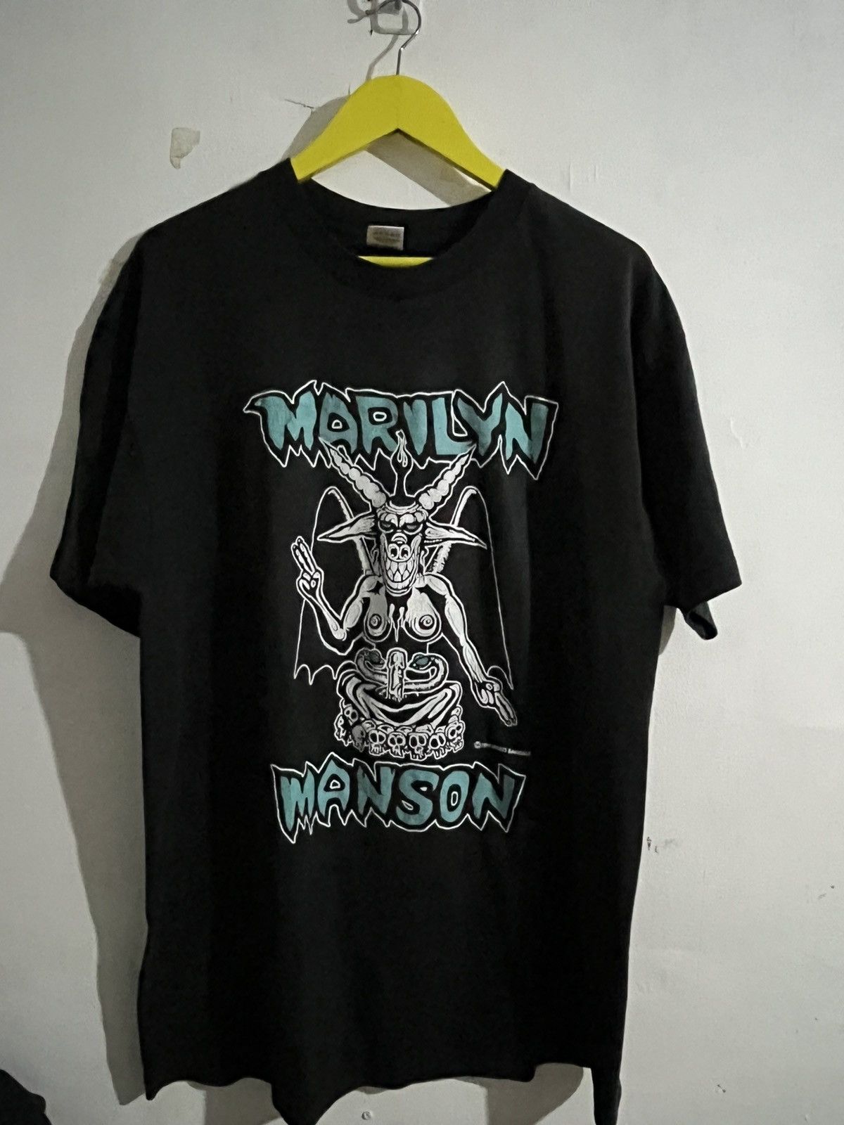 Band Tees Marilyn Manson 1994 Size US XL / EU 56 / 4 - 1 Thumbnail