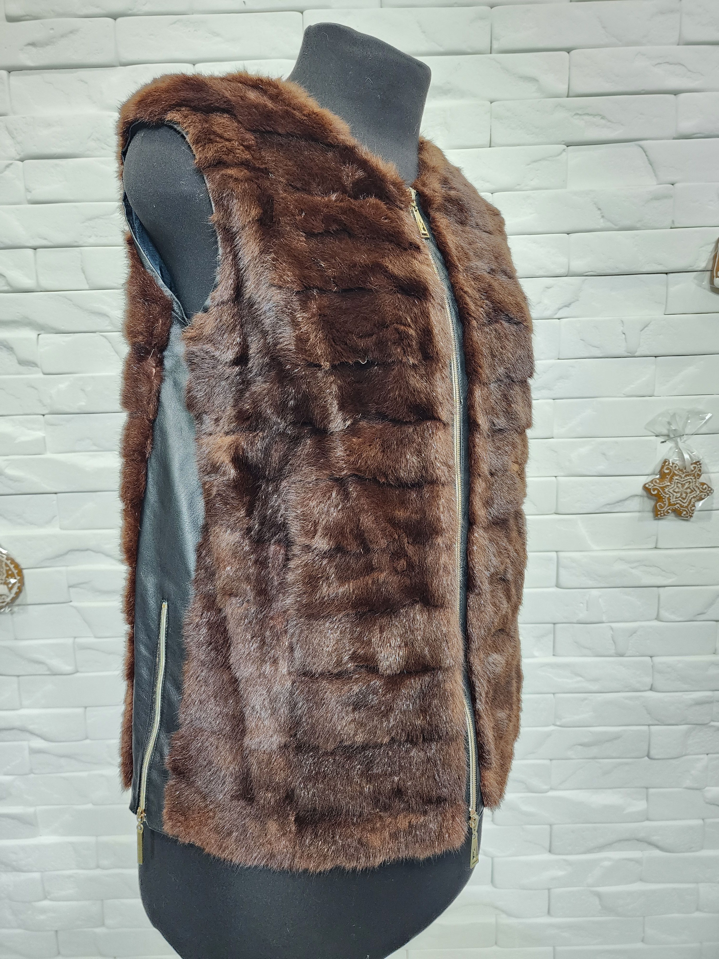 Furla Fur Vest: Brown Leather Trim, Metal Zipper Size L / US 10 / IT 46 - 3 Thumbnail