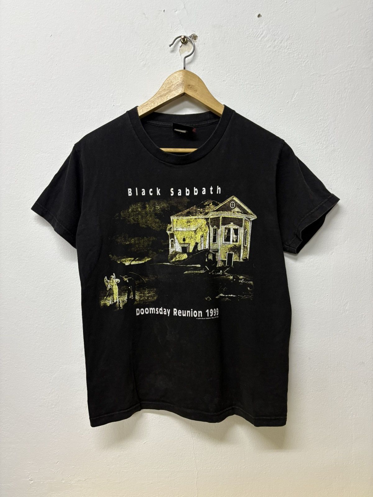 Band Tees Vintage Black Sabbath Doomday Reunion 1999 Metal Band Tshirt Size US S / EU 44-46 / 1 - 1 Thumbnail