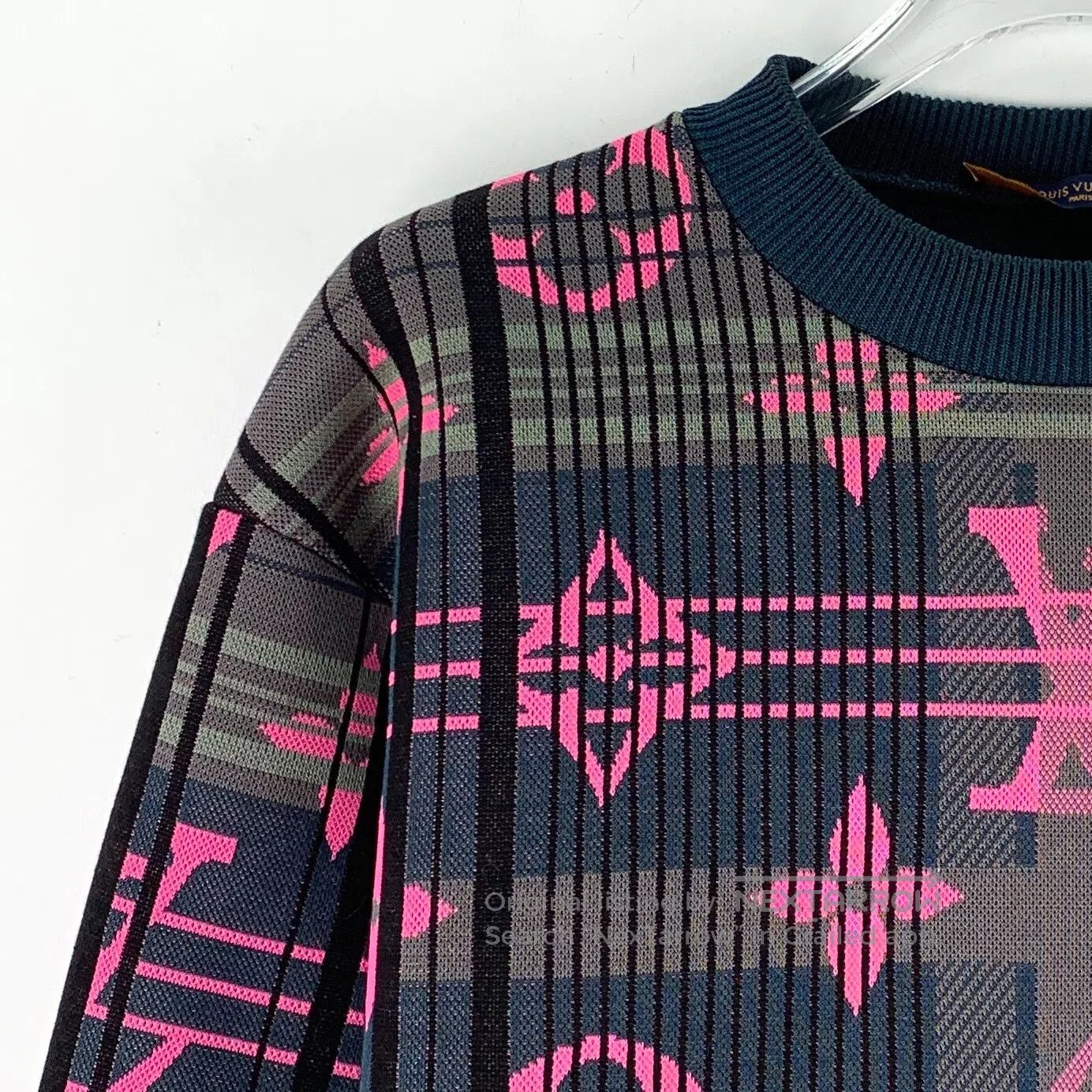 Louis Vuitton Louis Vuitton Colorful Logo Monogram Printed Crew Neck Lon Size US XS / EU 42 / 0 - 3 Thumbnail