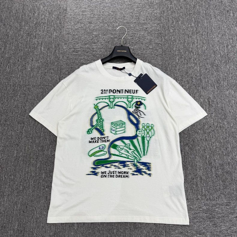 Louis Vuitton Louis Vuitton Embroidered Short Sleeve T-Shirt-yf Size US L / EU 52-54 / 3 - 1 Thumbnail