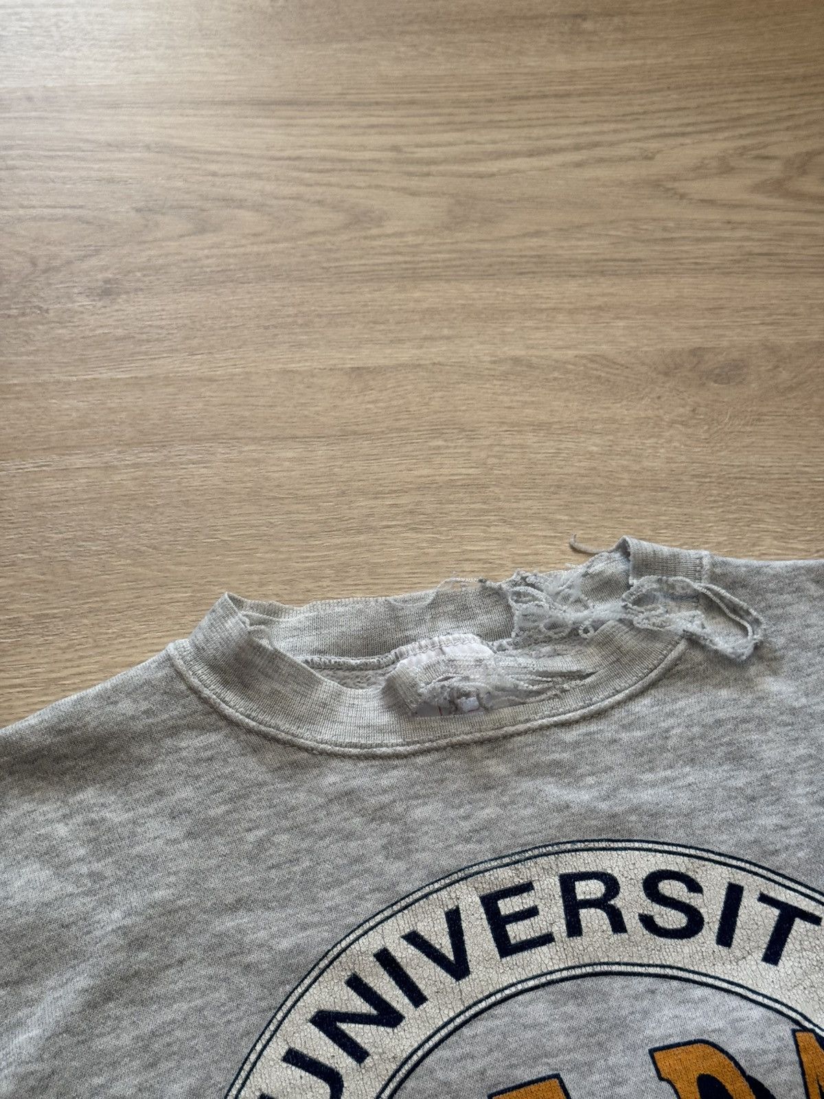 Logo 7 Vintage Logo 7 Notre Dame University Distressed Sweatshirt Size US XL / EU 56 / 4 - 6 Thumbnail