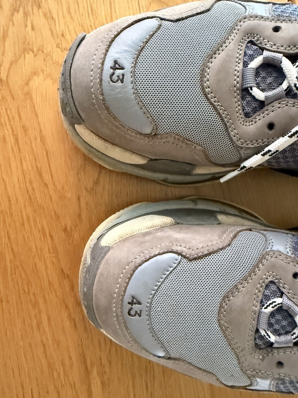 Balenciaga Balenciaga Triple S Grey Size 43 - No Reissue Made in Italy Size US 10 / EU 43 - 2 Thumbnail