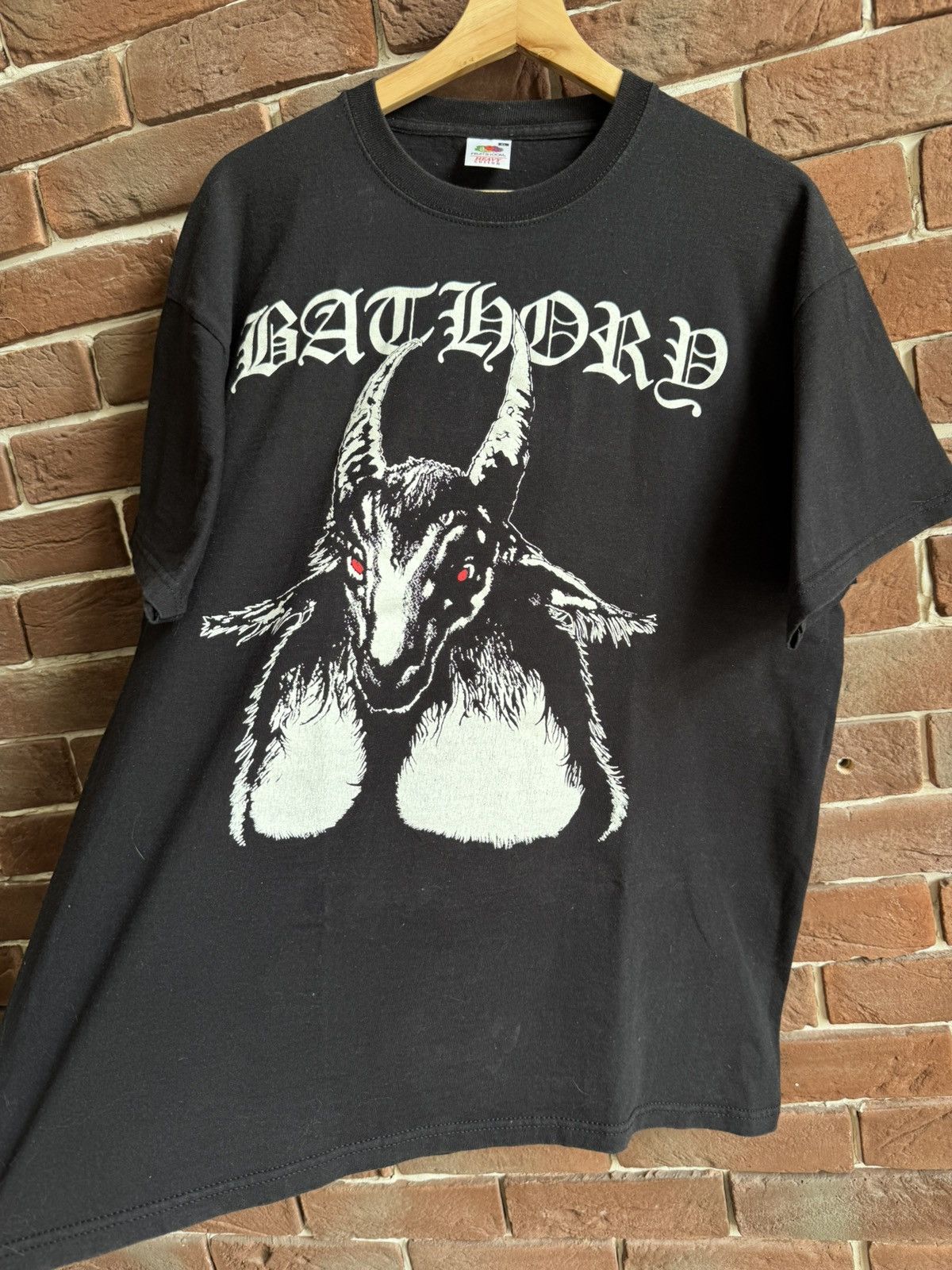 Band Tees Elizabeth Bathory Vintage 00s Goat Queen Metal Band Tee 666 Size US XL / EU 56 / 4 - 6 Thumbnail