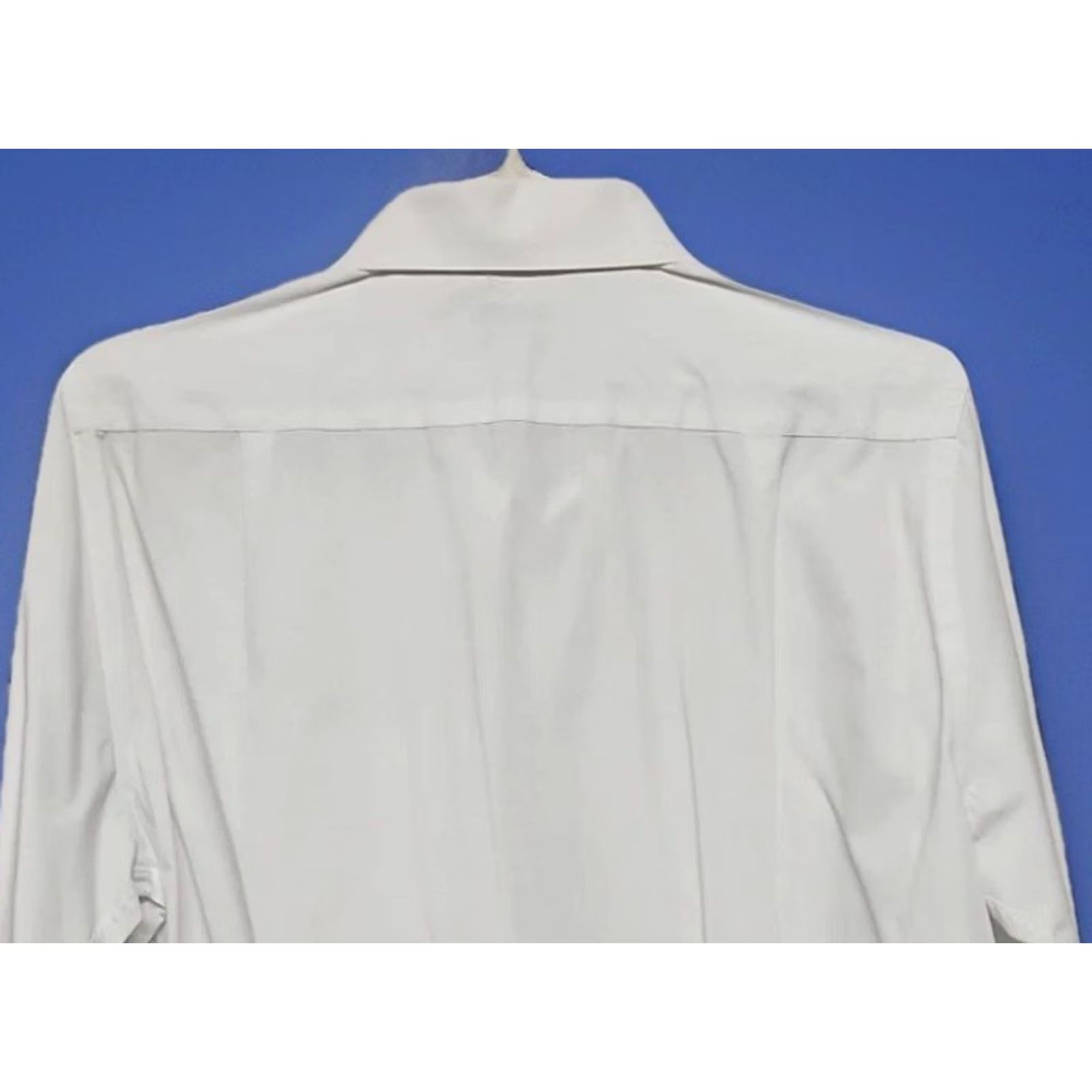 Croft & Barrow Croft & Barrow White Dress Shirt Men’s M 15-15.5 Classic Fit Button Down Shirt Regular Sleeve Long Button-Up Cotton Polyester Solid White Mens Size 40R - 5 Thumbnail