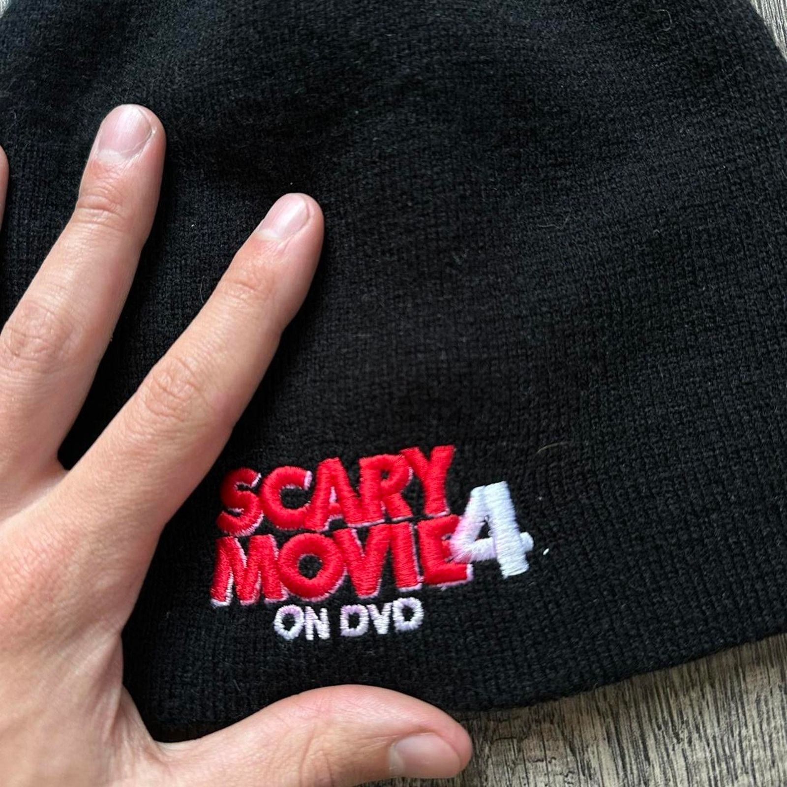 Vintage Vintage 00s Scary Movie 4 Movie Promo Skullcap Beanie Hat Size ONE SIZE - 4 Thumbnail