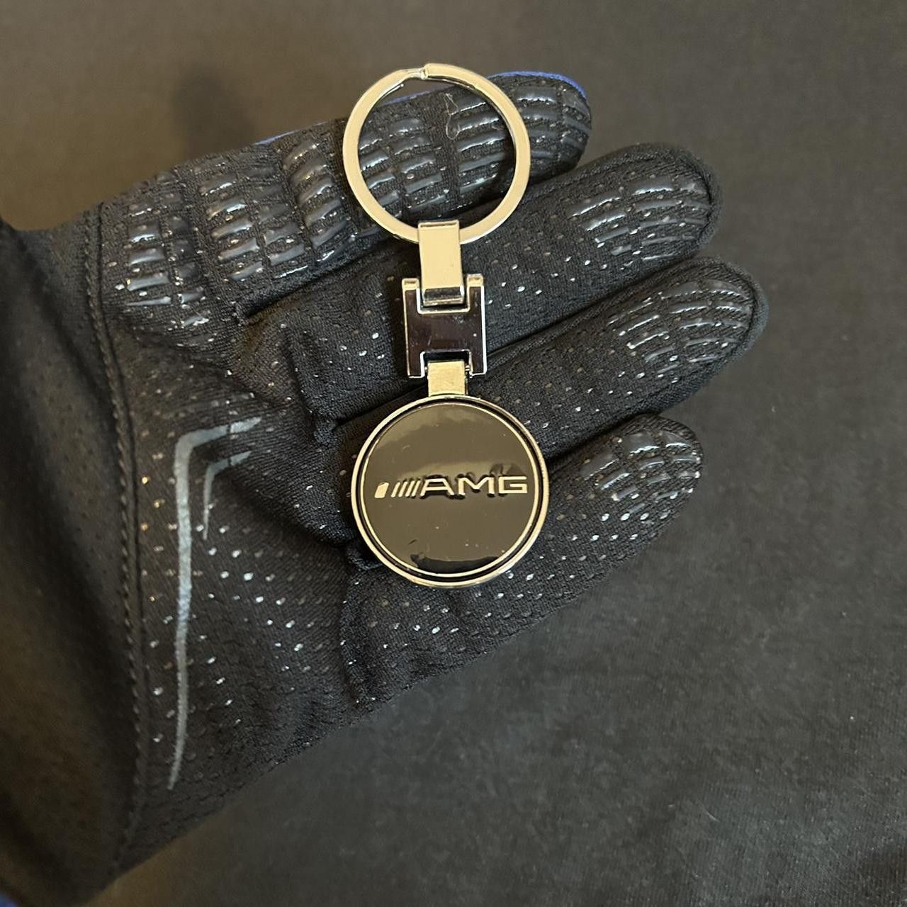 Japanese Brand Y2K 2000s style Mercedes Benz AMG Emblem Steel Key Chain Size ONE SIZE - 4 Thumbnail