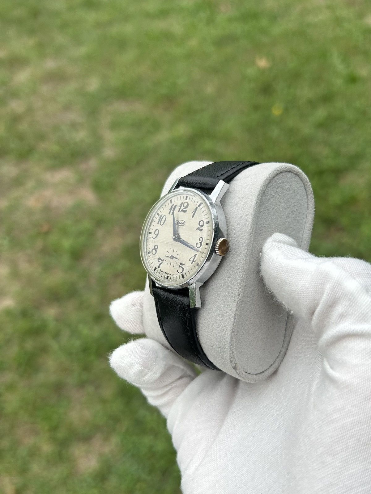 Vintage Vintage Watch Zim Soviet USSR Mechanical 1980s Size ONE SIZE - 12 Thumbnail
