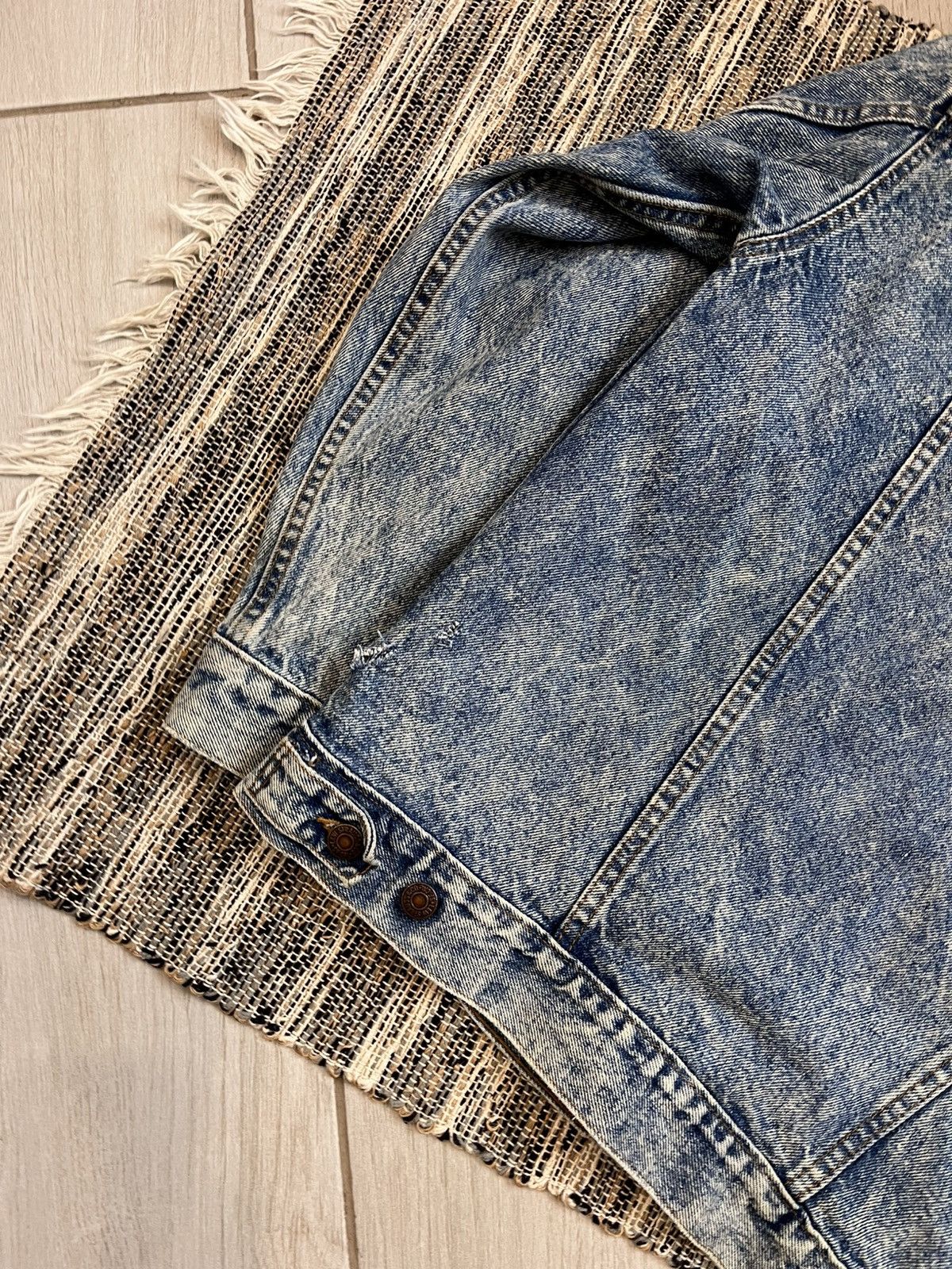 Handmade × Levi's × Vintage Vintage Levis Denim Jacket hand made distressed 90s Size XL / US 12-14 / IT 48-50 - 14 Thumbnail