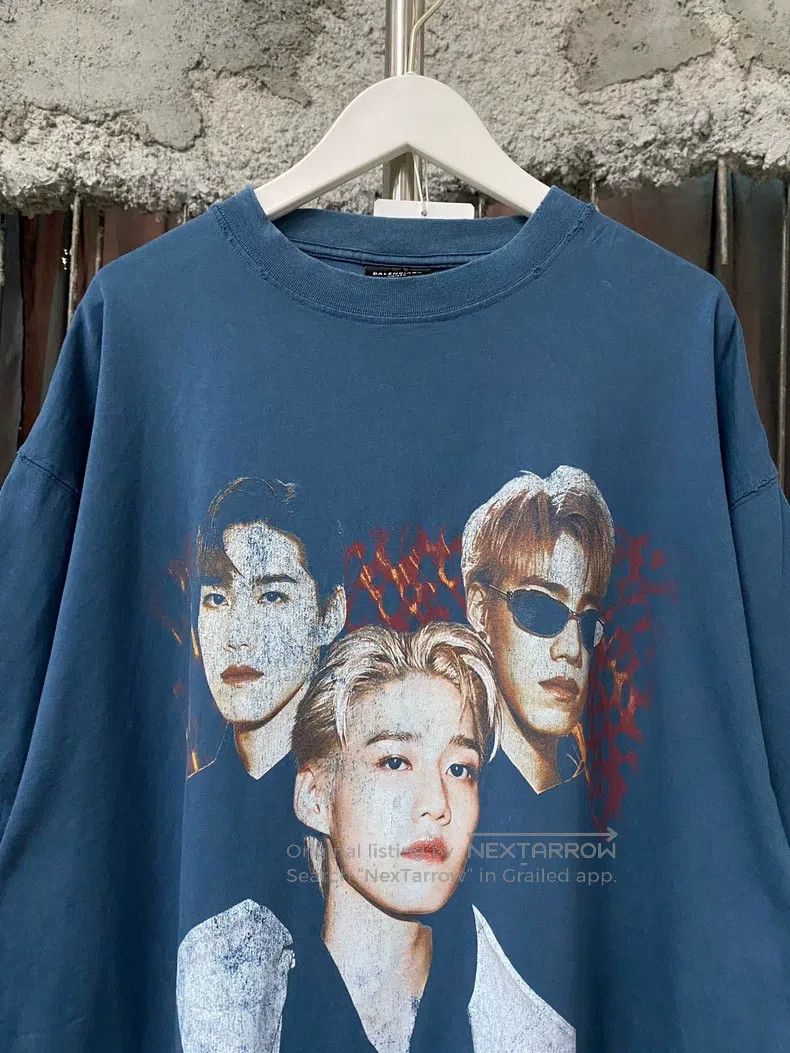 Balenciaga Balenciaga Portrait Short Sleeve Size US S / EU 44-46 / 1 - 3 Thumbnail