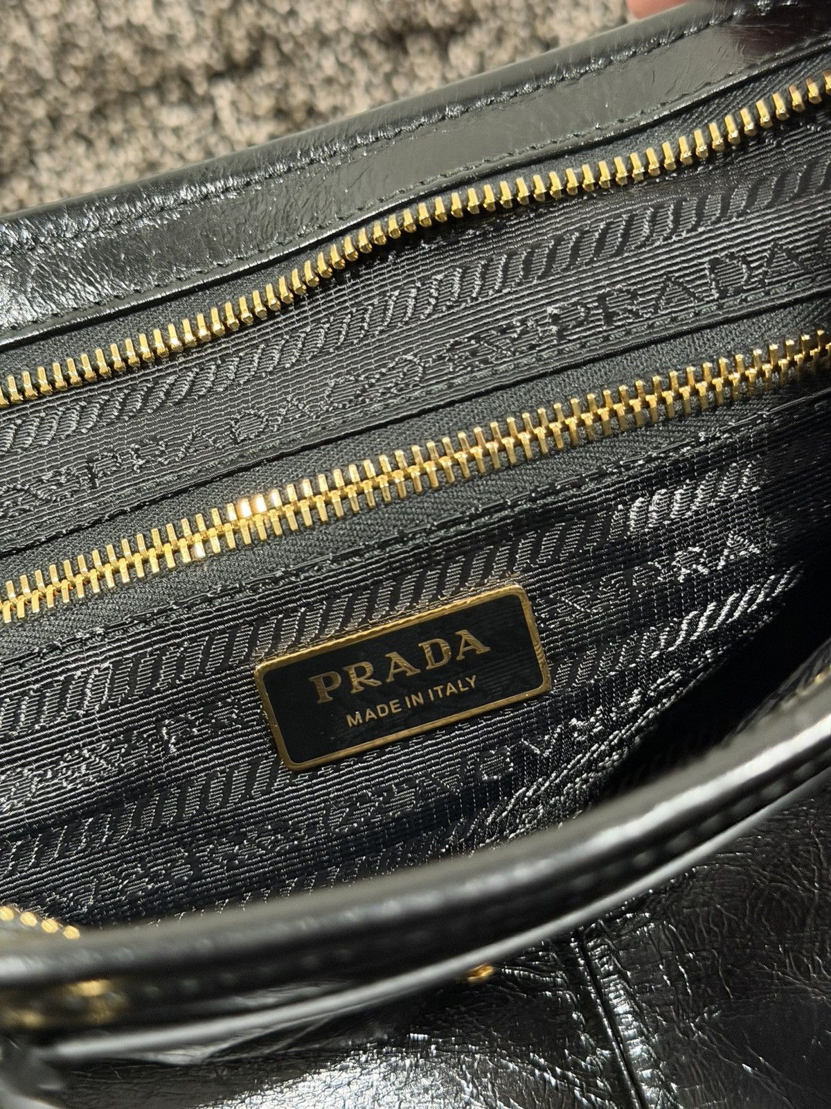 Prada Prada Bonnie Large Black Glossy Leather Handbag Size ONE SIZE - 12 Thumbnail