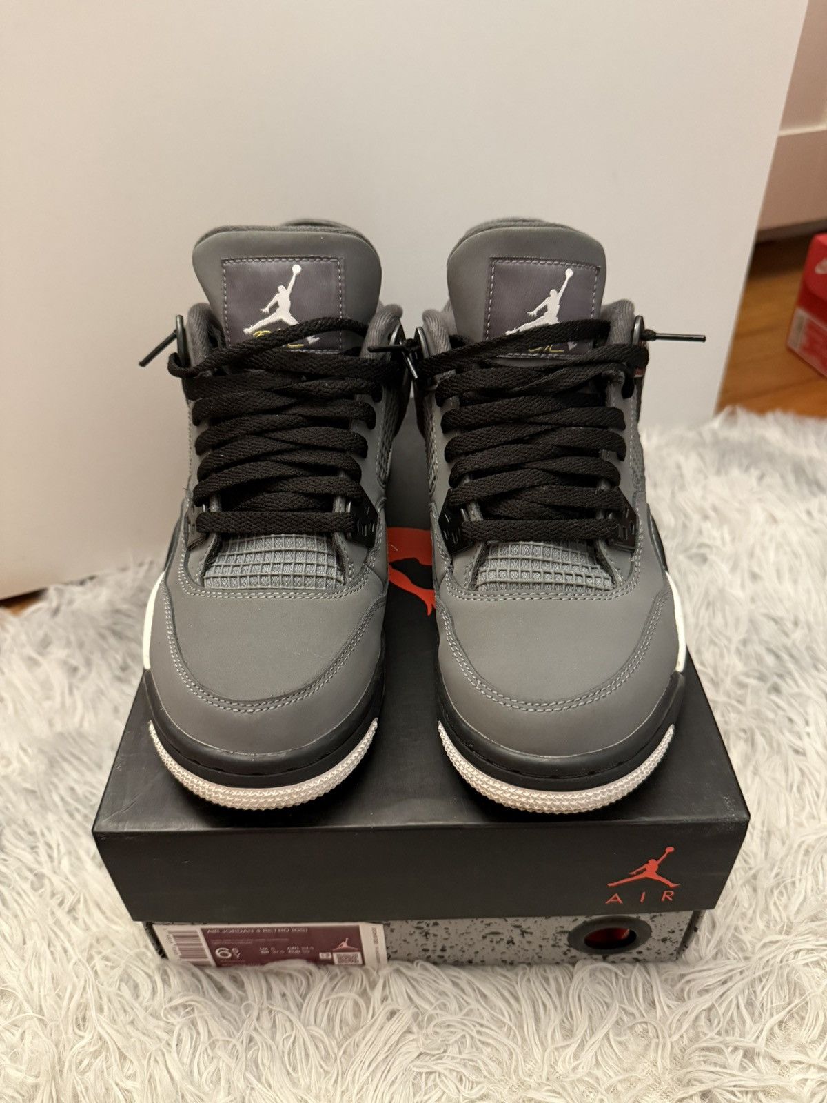 Jordan Brand Air Jordan Retro 4 GS Cool Grey Size US 6.5 / EU 39-40 - 3 Thumbnail