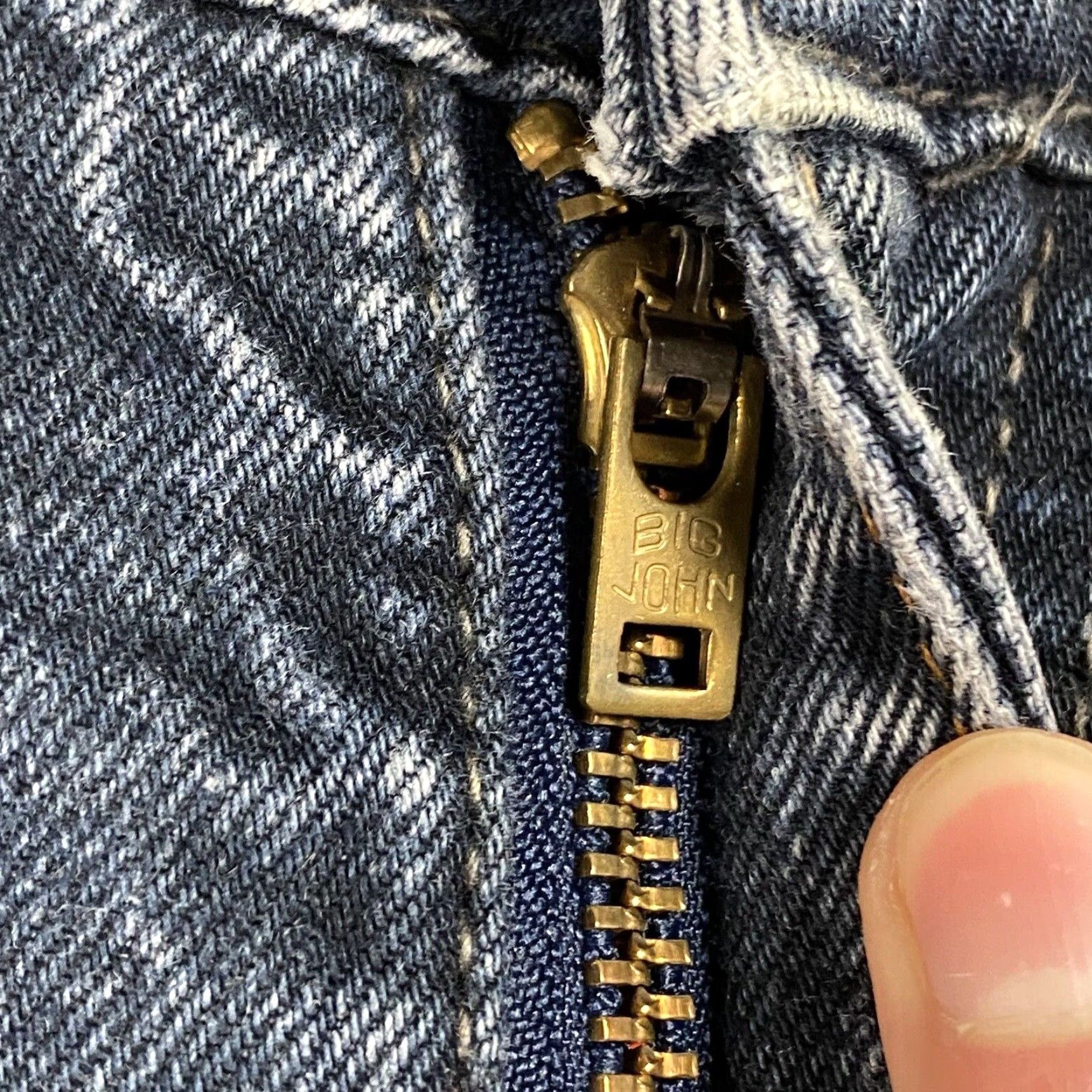 Big John VINTAGE Big John Jeans Slim 30 Regular 30x33 Deep Indigo Japanese Indigo Denim Mens Jeans 90s-98s Theme Japanese Indigo Denim Slim Men Size US 30 / EU 46 - 4 Thumbnail