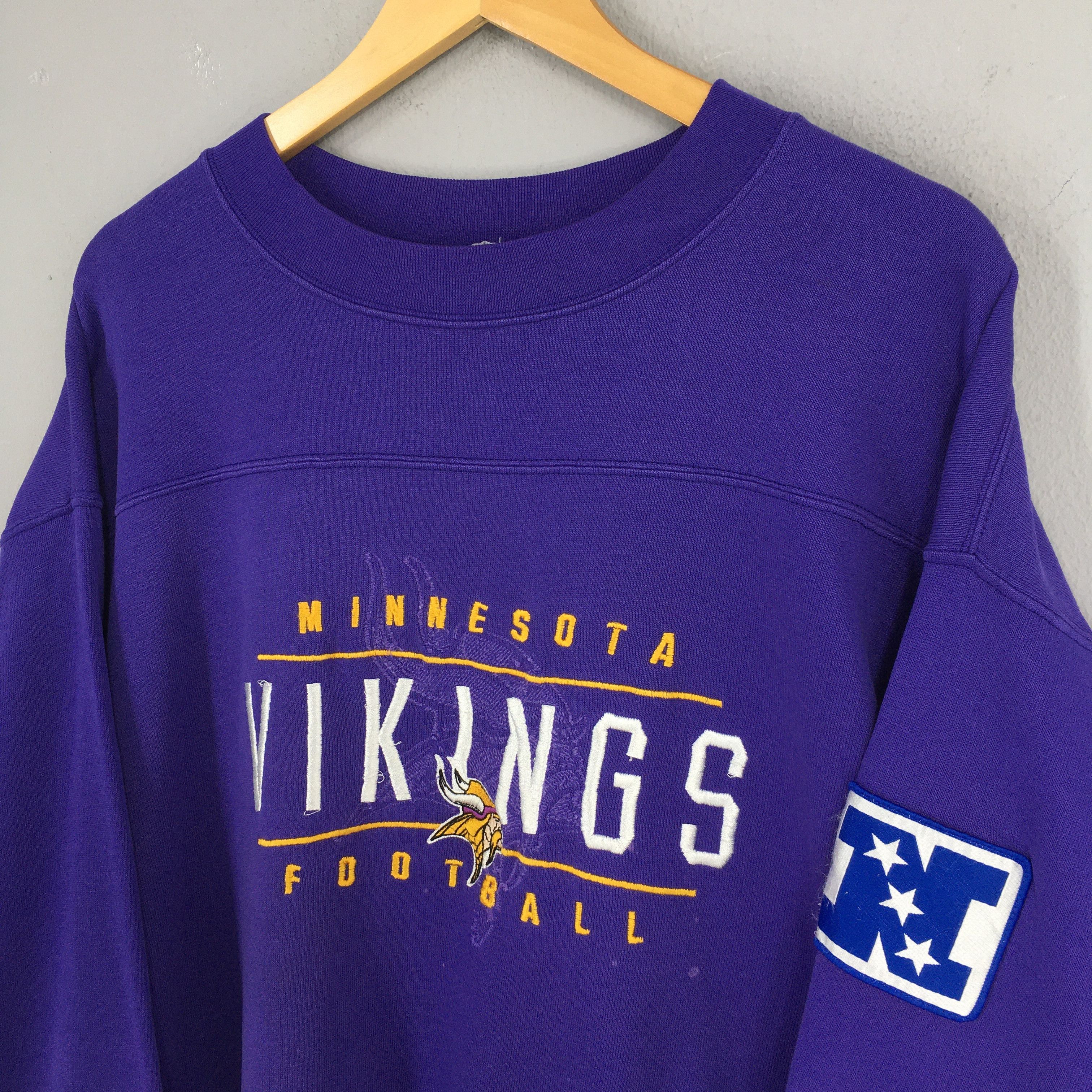 NFL × Vintage Vintage Minnesota Vikings NFL Purple Sweater 2XLarge Size US XXL / EU 58 / 5 - 3 Thumbnail