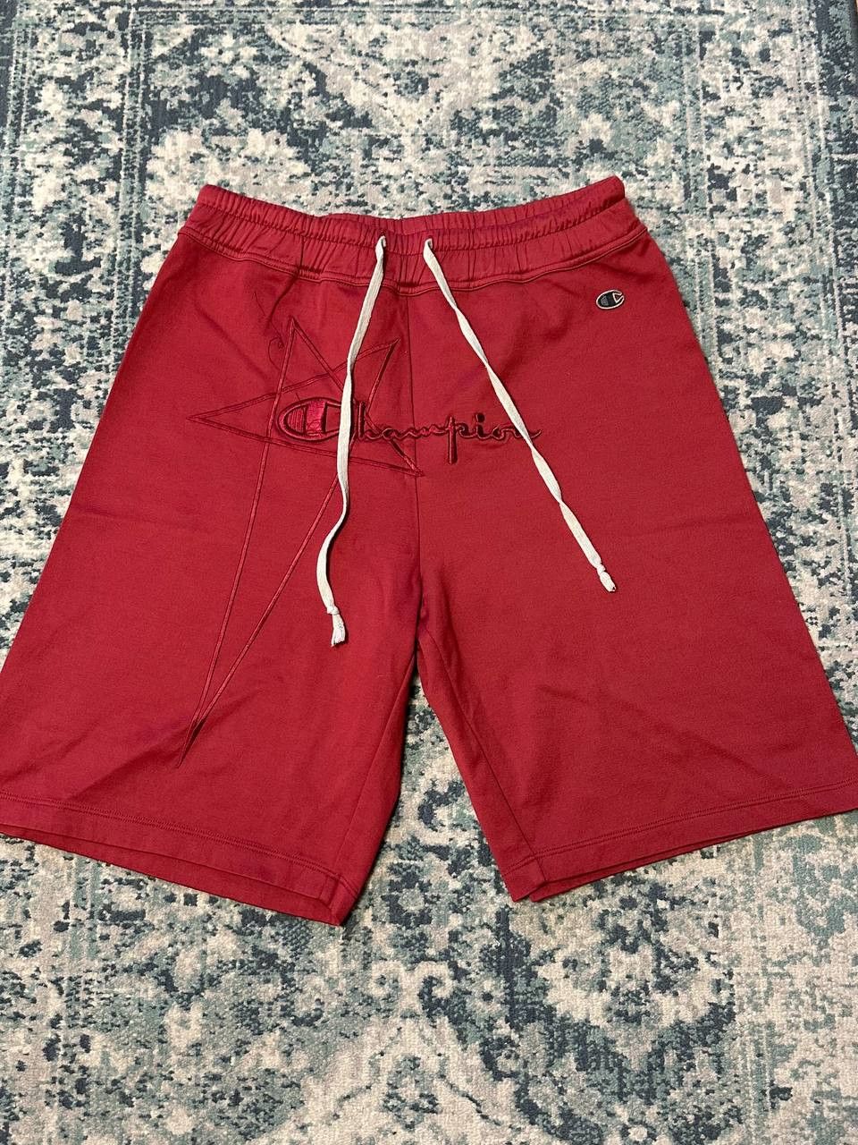Champion × Rick Owens Rick Owen Champion Shorts Red Medium Size US 34 / EU 50 - 1 Thumbnail