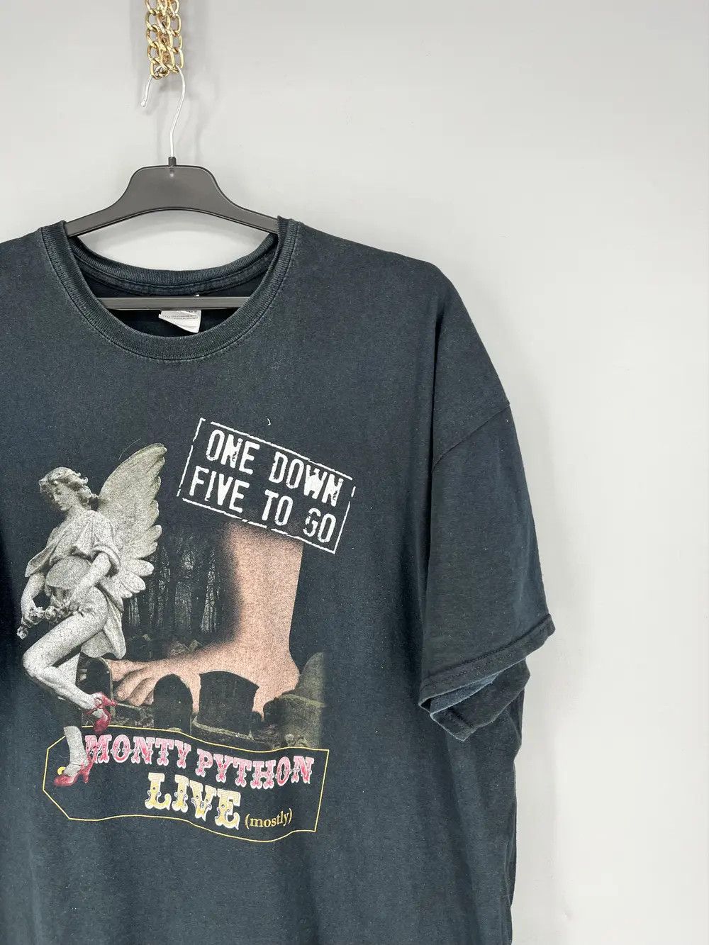 Band Tees RARE VINTAGE MONTY PYTHON TOUR UK COMEDY TROUPE TEE T SHIRT Size US XXL / EU 58 / 5 - 5 Thumbnail
