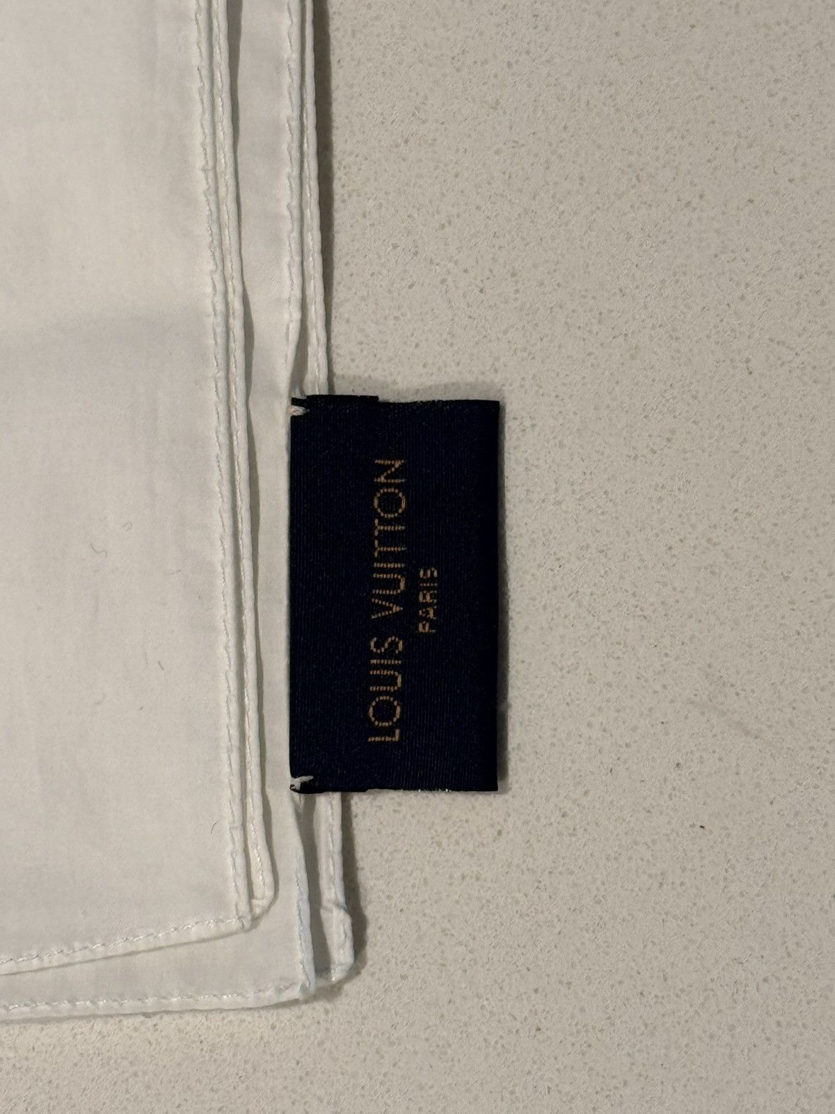Louis Vuitton Louis Vuitton 3D Bandanna Size ONE SIZE - 3 Thumbnail