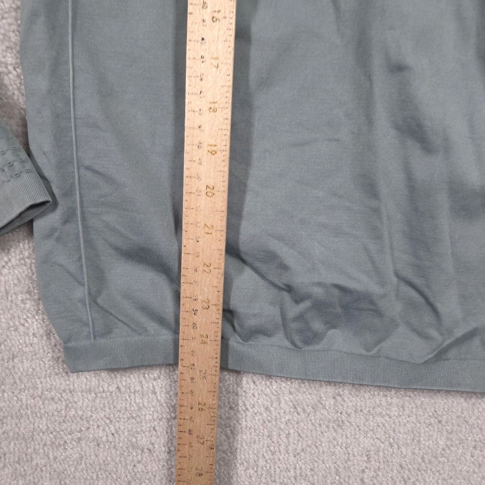 Fabletics Fabletics Shirt Womens Large Green Long Sleeve Raglan Athletic Performance Top Size L / US 10 / IT 46 - 7 Thumbnail