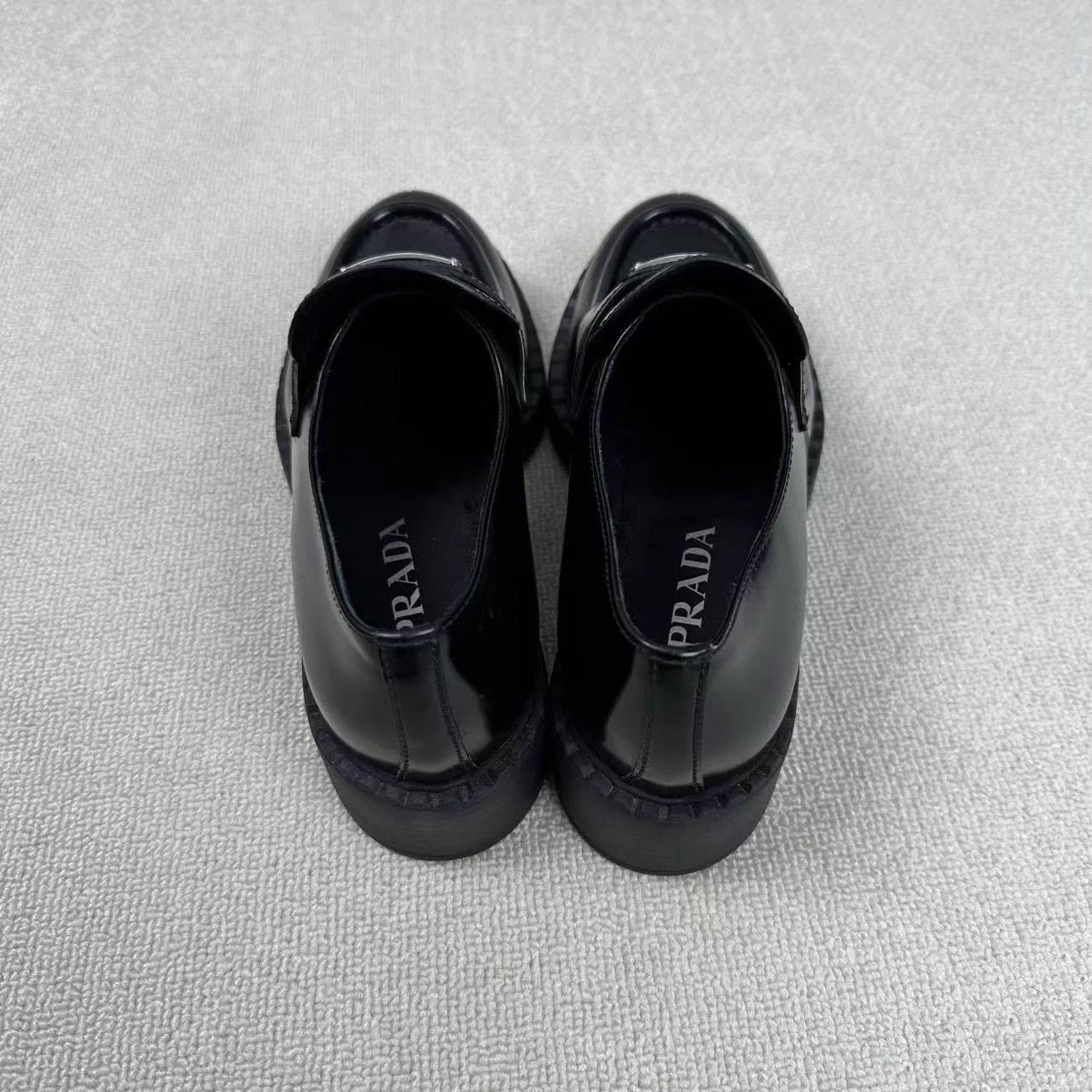 Prada Prada Women's Triangle Logo Loafer 38 New Size US 7 / IT 37 - 4 Thumbnail