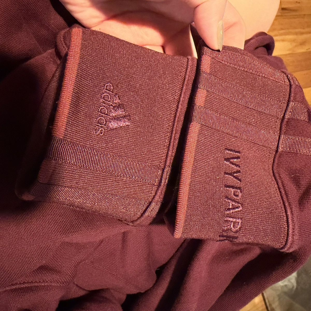 Adidas × Ivy Park adidas x IVY PARK Crew Sweatshirt Noble Maroon IVP LS Size S / US 4 / IT 40 - 9 Thumbnail