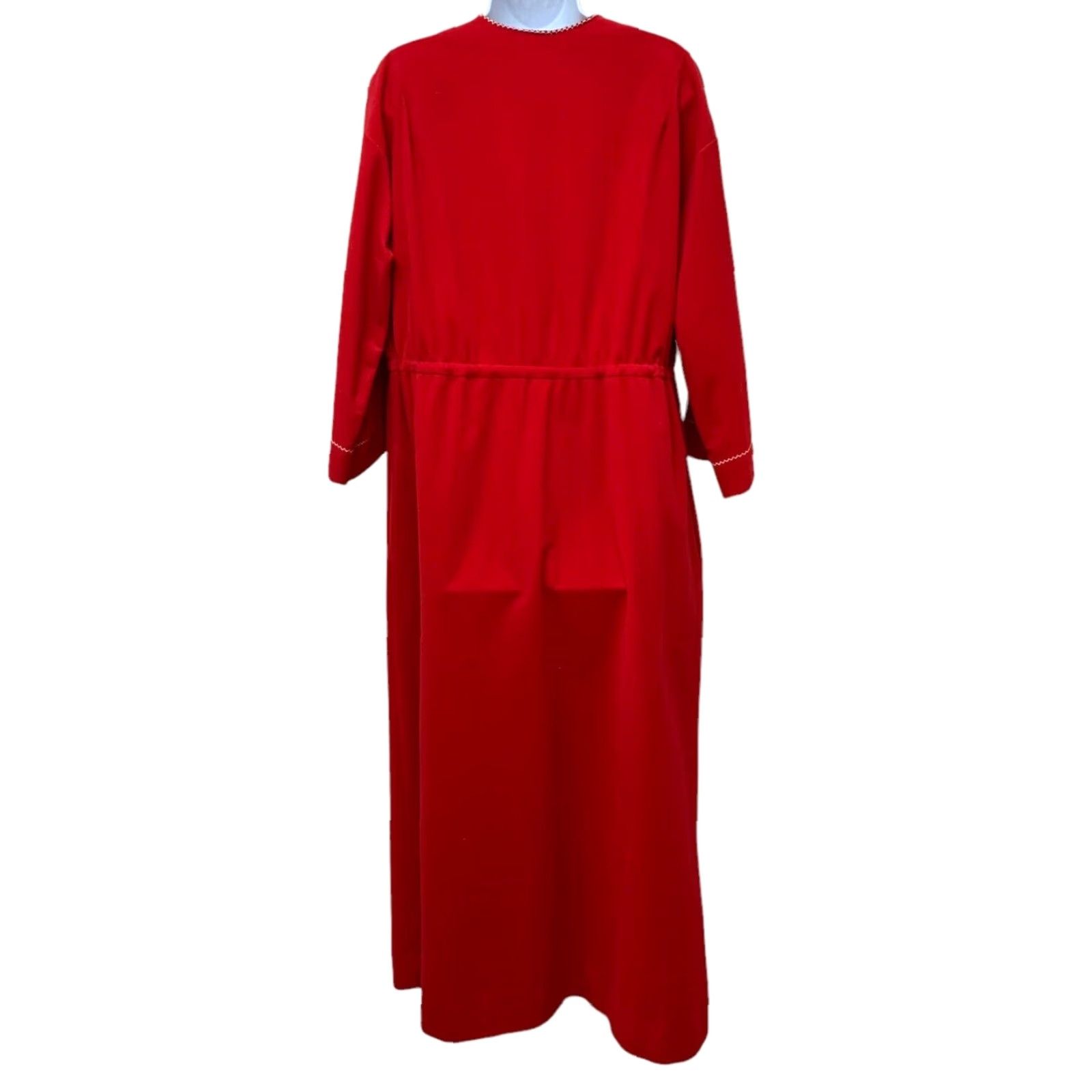 Vintage VINTAGE Vassarette Red Embroidered Zipper Front Robe House Coat M Made in USA Shirt Adult M Red Art Deco Womens Size ONE SIZE - 4 Thumbnail