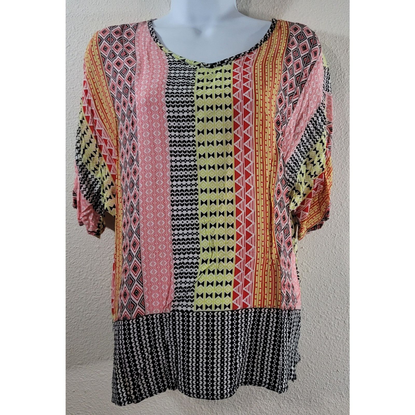Other Cato Pink Black Yellow Geo Print Short Batwing Sleeve Large Size L / US 10 / IT 46 - 1 Thumbnail