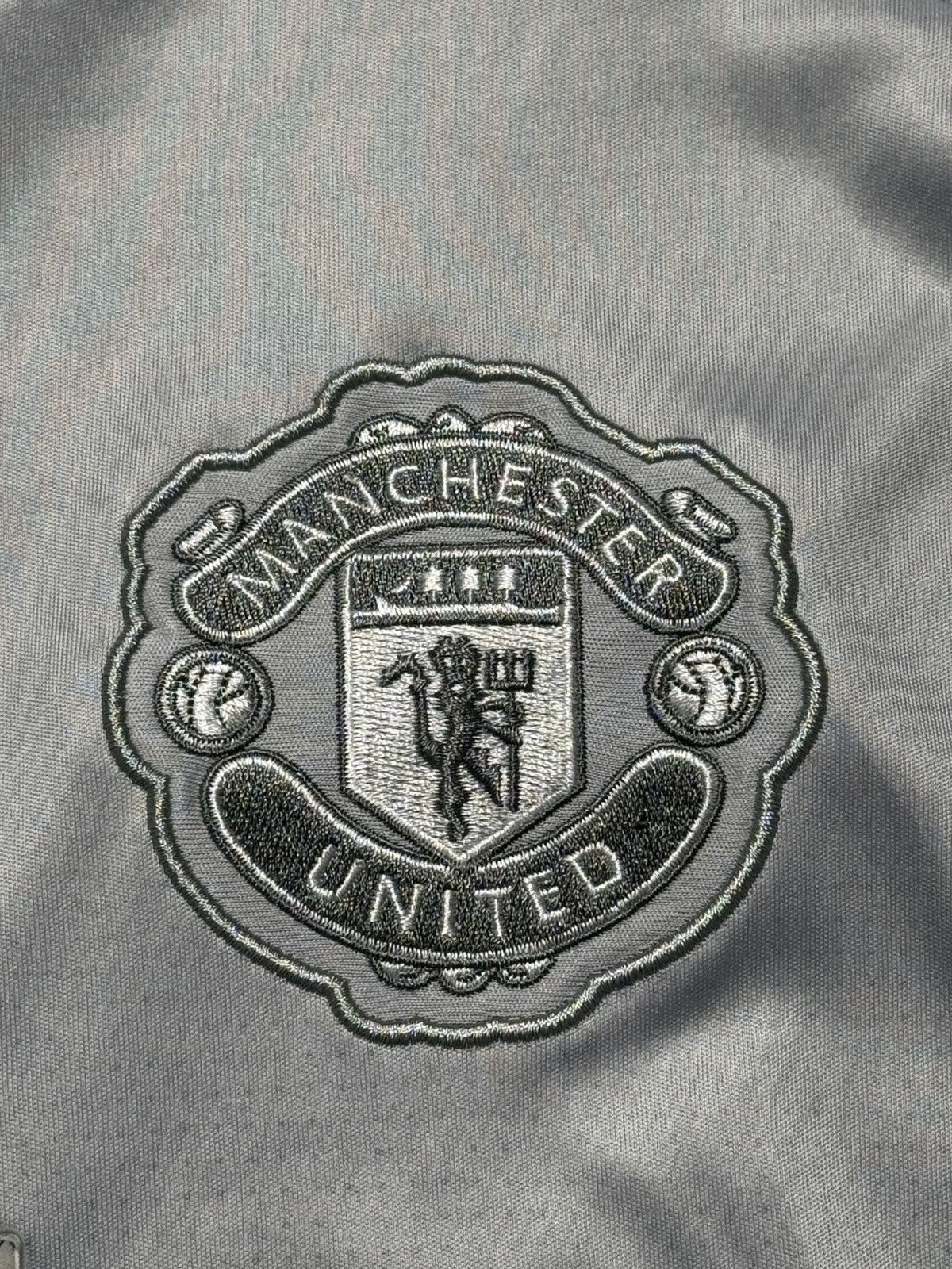 Adidas Manchester United 2017/18 Adidas Third Jersey M Football Size US M / EU 48-50 / 2 - 10 Thumbnail