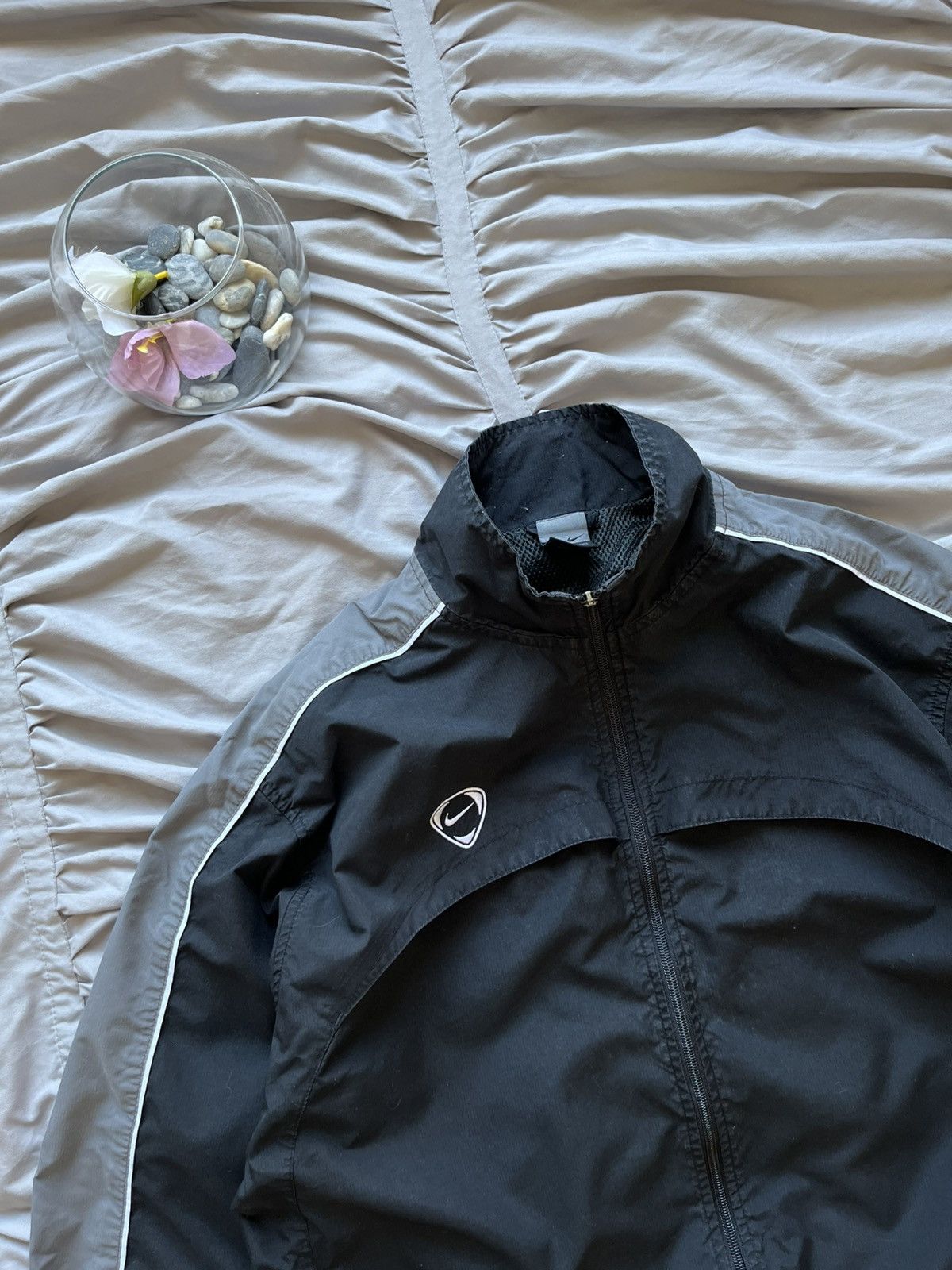 Nike Nike Vintage Windbreaker Jacket Y2K Tech Fit Japanese Brand Size US XL / EU 56 / 4 - 4 Thumbnail