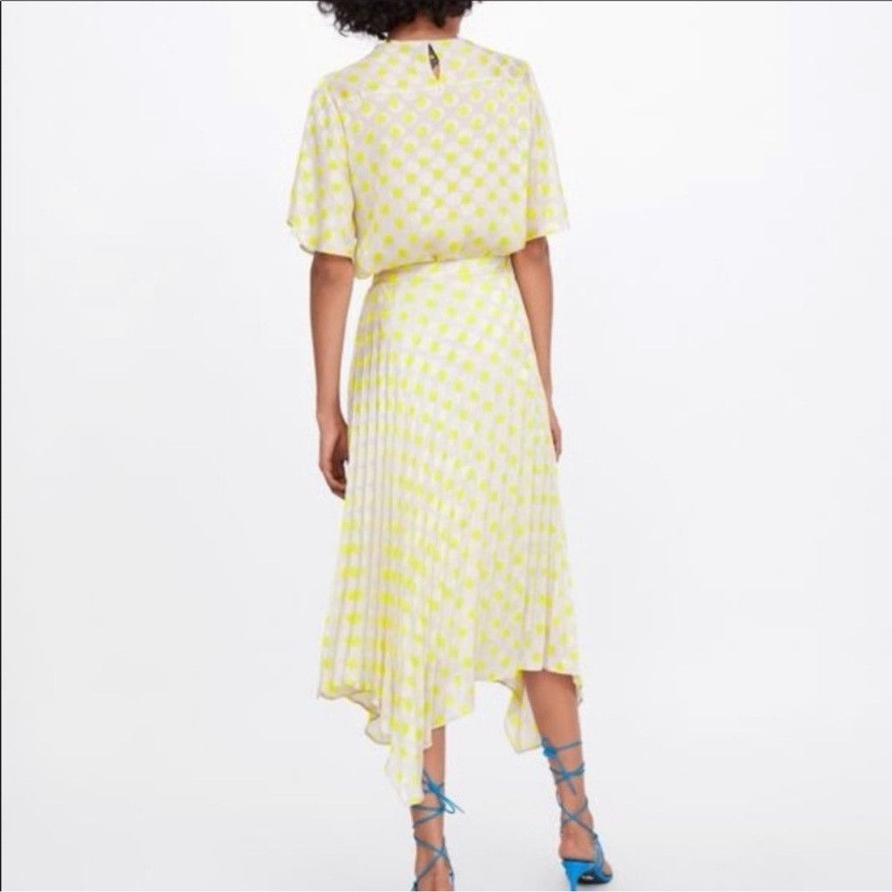 Zara Zara Pleated Polka Dot Skirt Size M Size 30" / US 8 / IT 44 - 3 Thumbnail