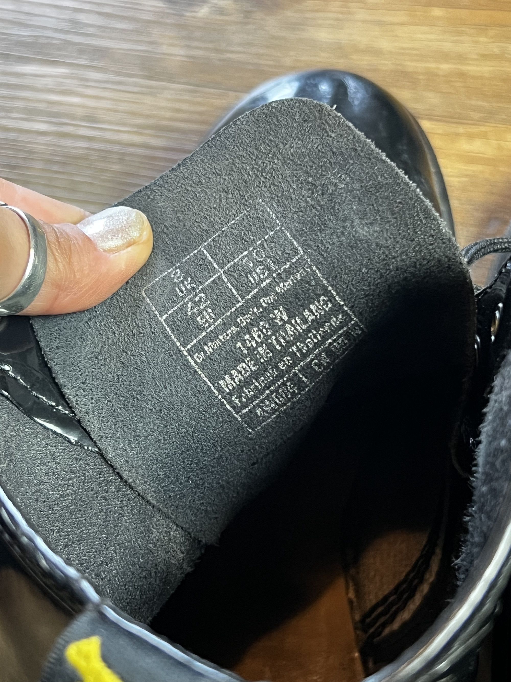 Dr. Martens Dr. Martens 1460 Black Shiny Patent Leather 8-Eye Boots Size US 9 / EU 42 - 12 Thumbnail