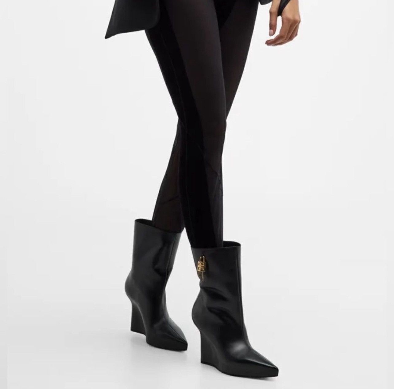 Givenchy Givenchy G-Lock Ankle Boots in Leather size 38 Size US 8 / IT 38 - 2 Thumbnail