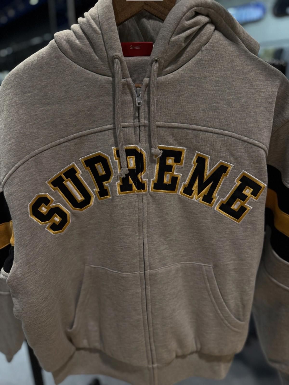 Supreme Supreme Filled Zip Up Hooded Sweatshirt Grey Size Small Size US S / EU 44-46 / 1 - 6 Thumbnail