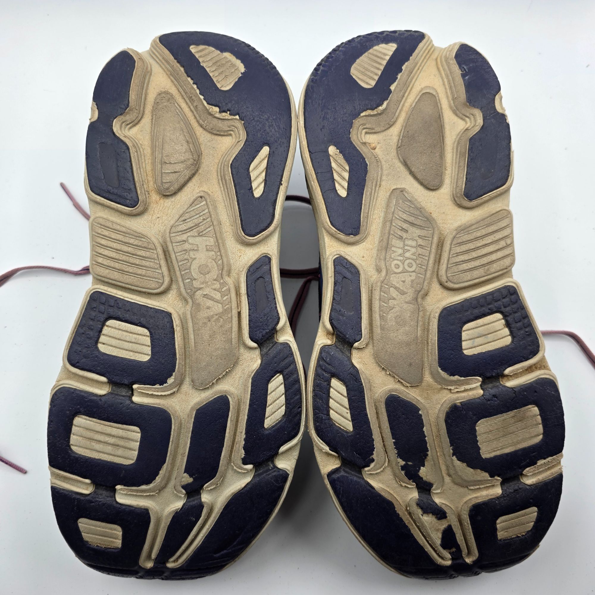Hoka Hoka One One Bondi 6 Womens Size 9.5 Purple Athletic Shoes R Size US 9.5 / IT 39.5 - 8 Thumbnail