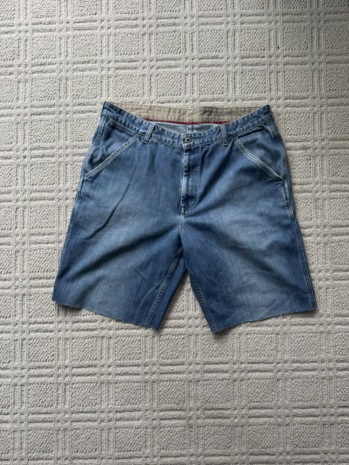 Tommy Hilfiger Tommy Hilfiger Cutoff Jorts Size US 38 / EU 54 - 2 Thumbnail