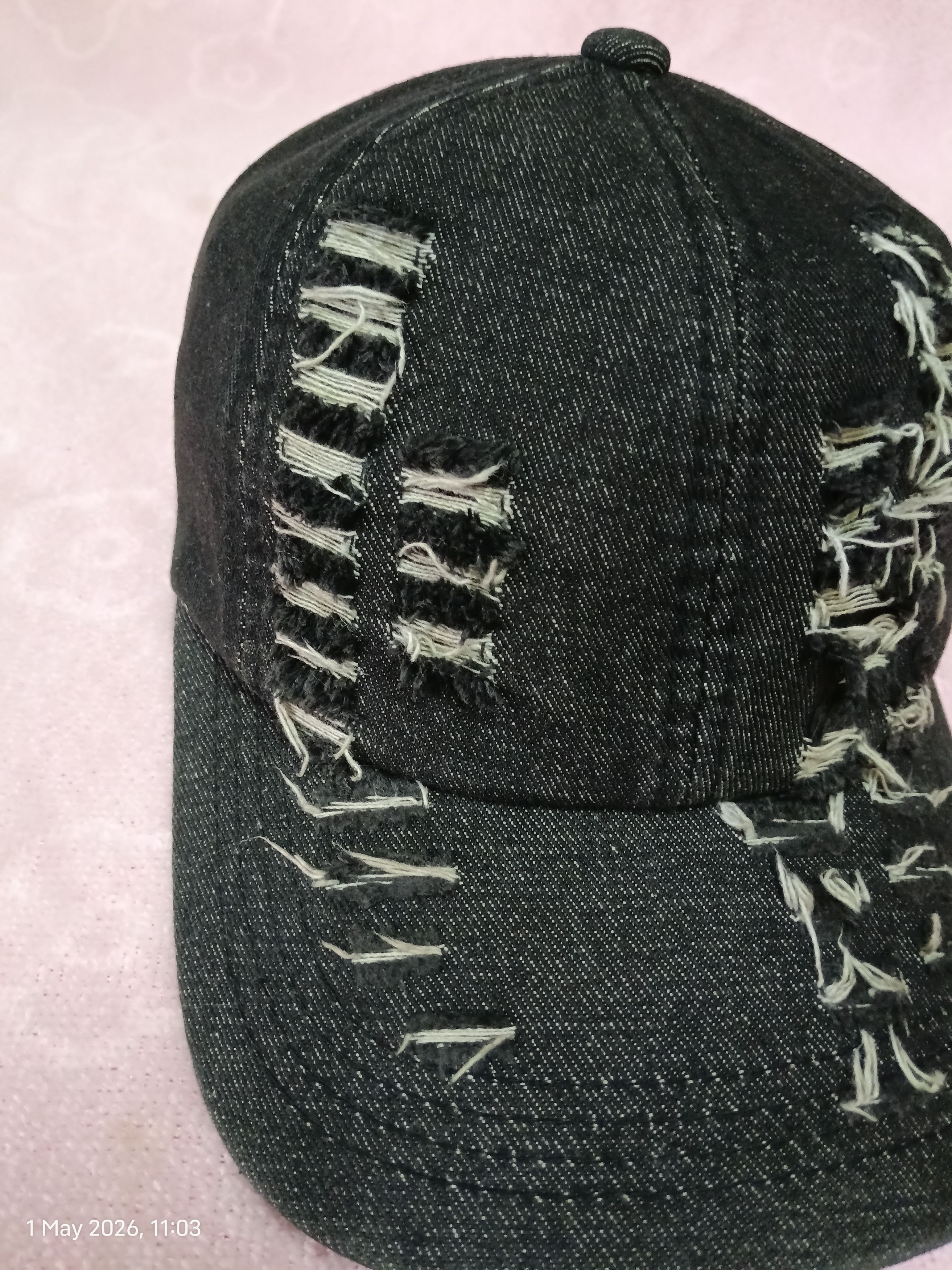 The Unbranded Brand KANGQIFEN DISTRESSED FASHION DENIM HAT Size ONE SIZE - 3 Thumbnail