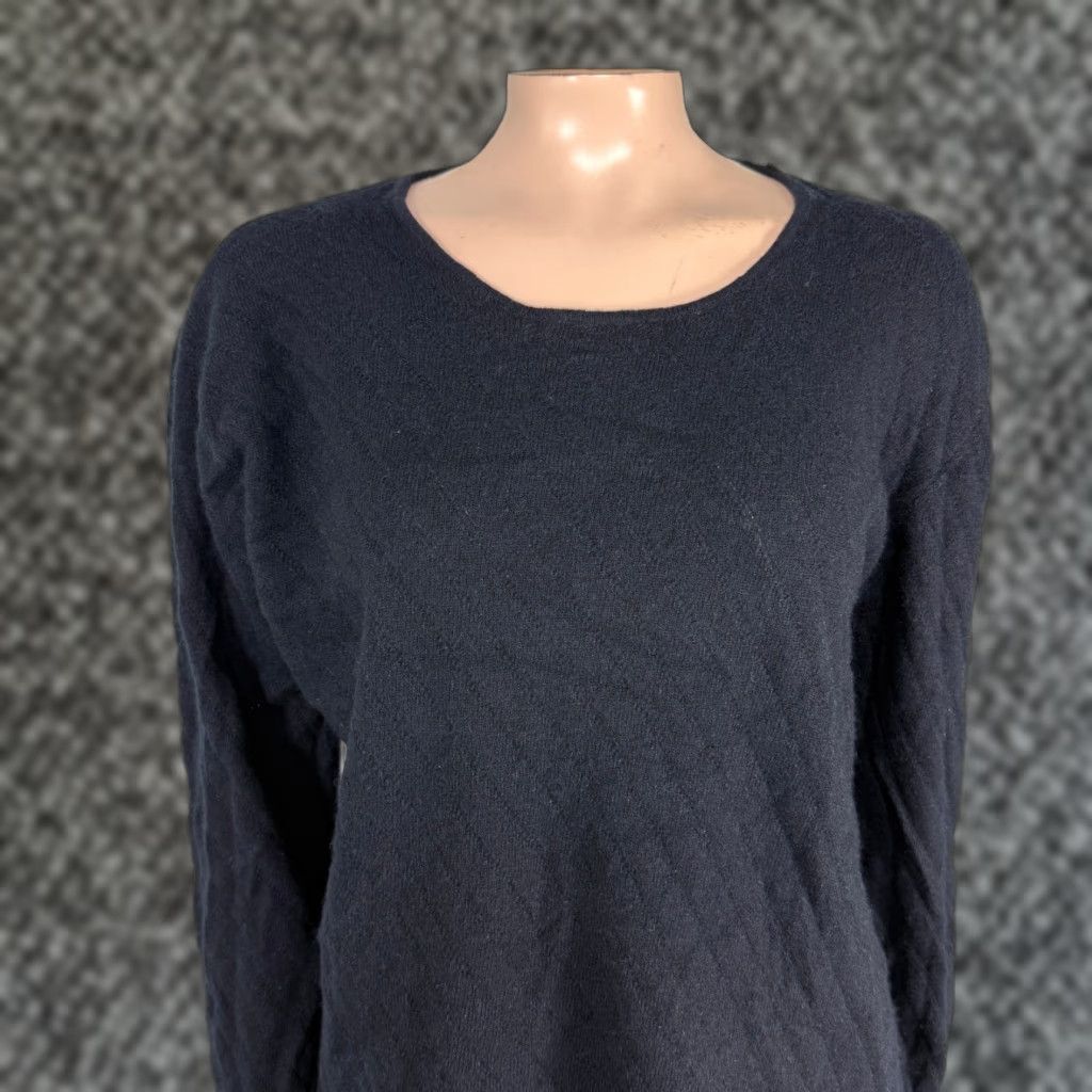 Armani Armani Collezioni Sweater Women L Navy Crew Neck 100% Cashmere Pullover Long Sleeve Slim Knit Vintage No Size L / US 10 / IT 46 - 1 Thumbnail