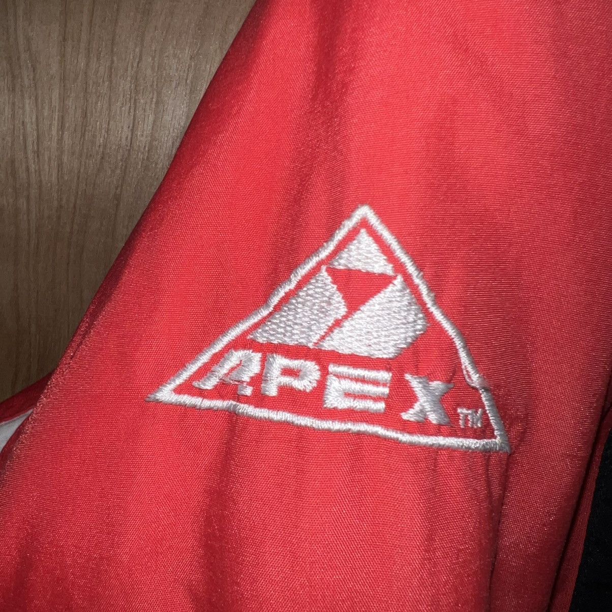 Apex One VINTAGE 90s APEX ONE NBA CHICAGO BULLS LOGO PUFFER JACKET Size US L / EU 52-54 / 3 - 9 Thumbnail
